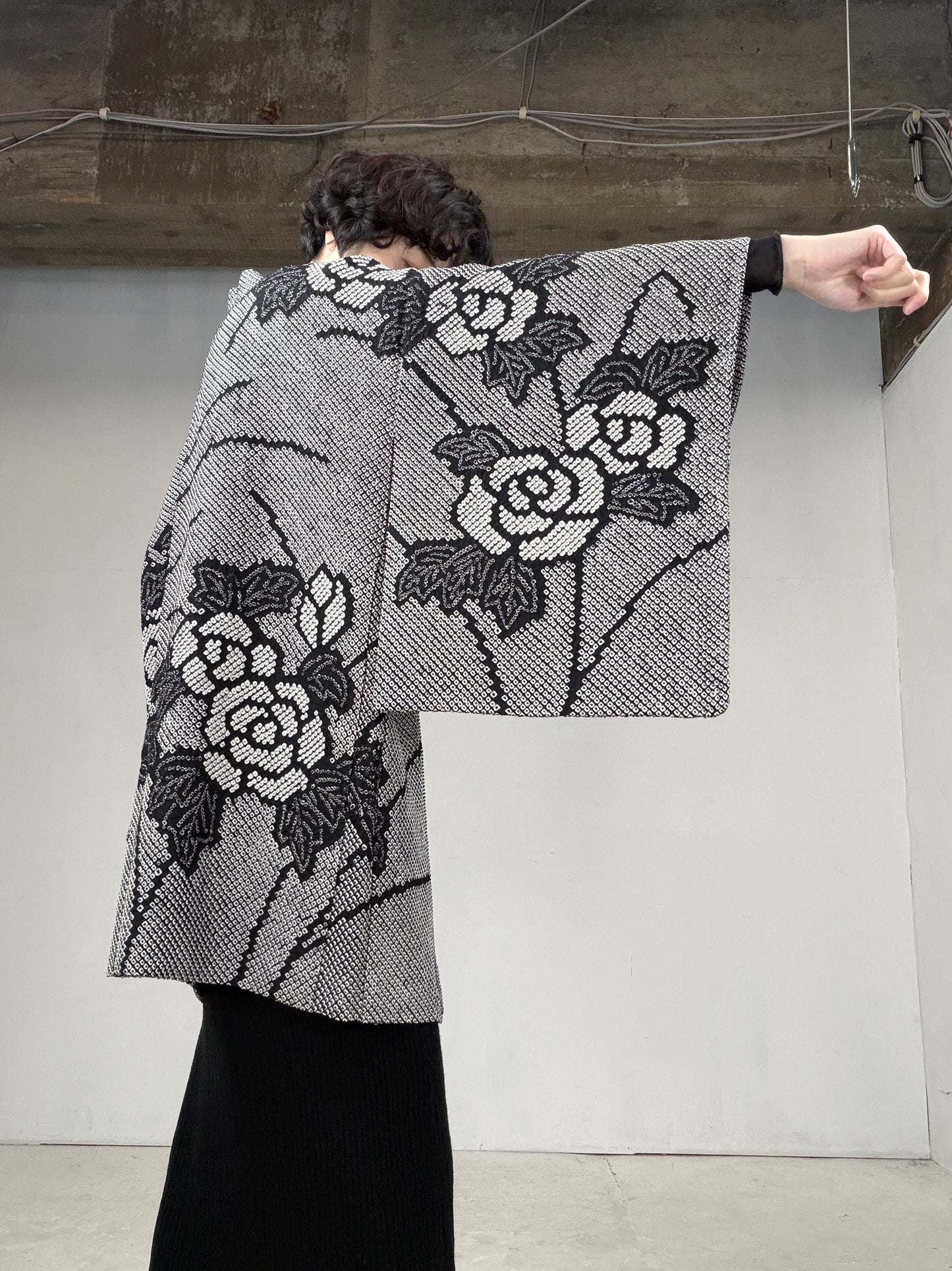 VINTAGE SHIBORI HAORI "black flower"