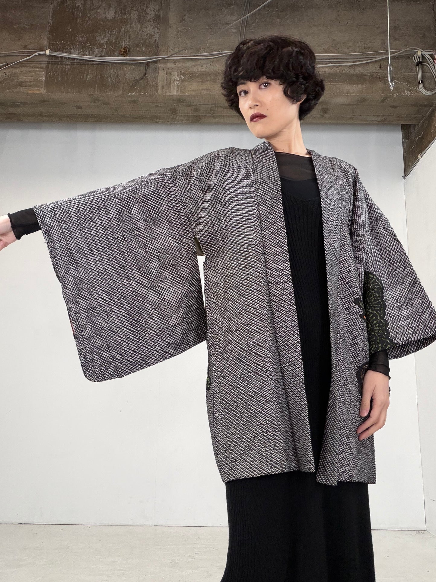 VINTAGE SHIBORI HAORI "black-ie"