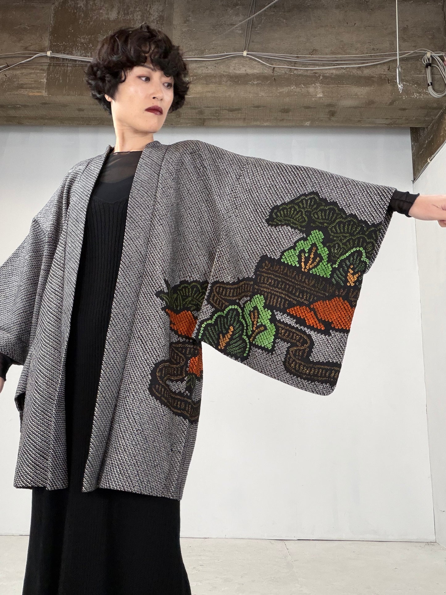 VINTAGE SHIBORI HAORI "black-ie"