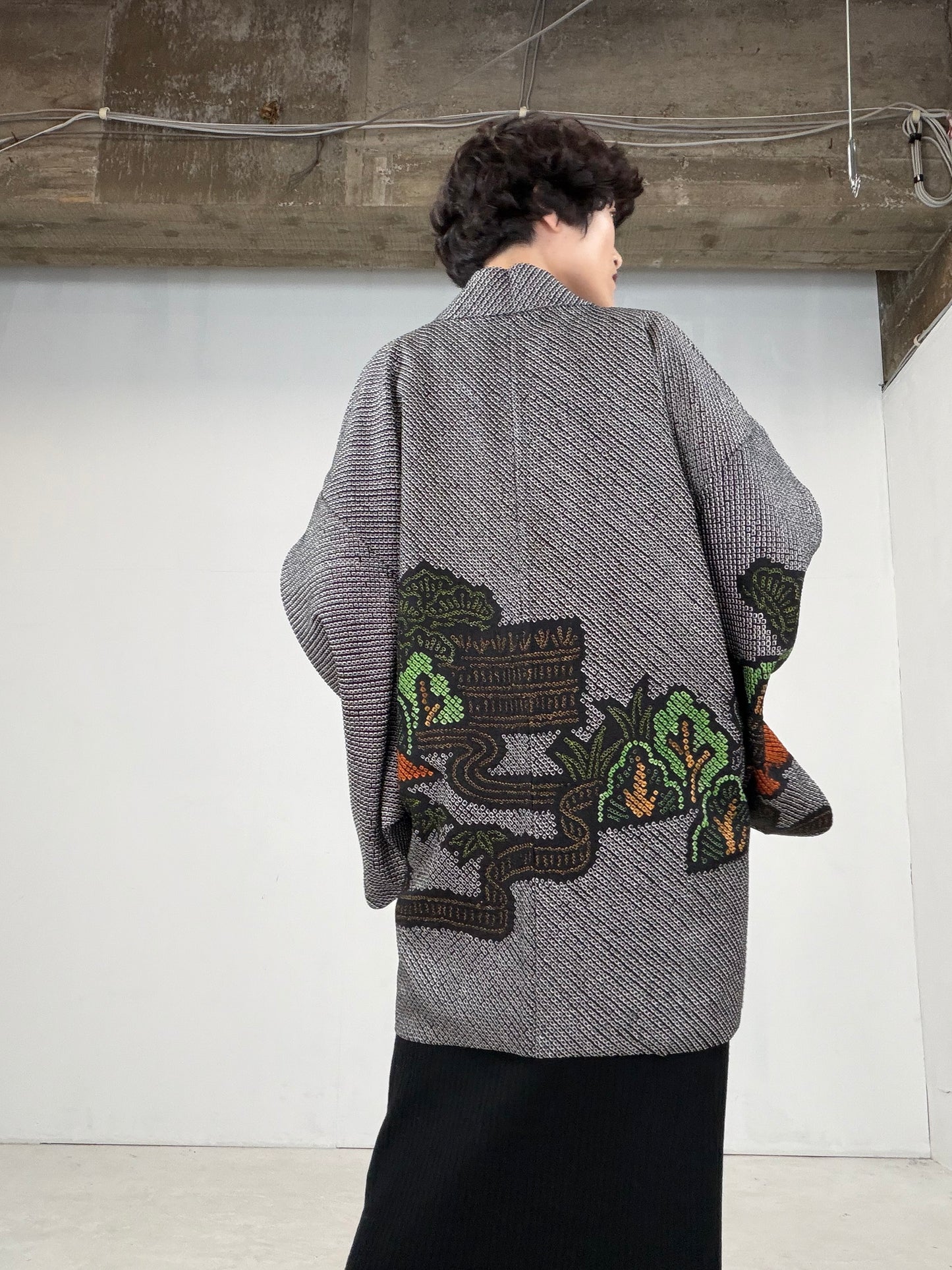 VINTAGE SHIBORI HAORI "black-ie"