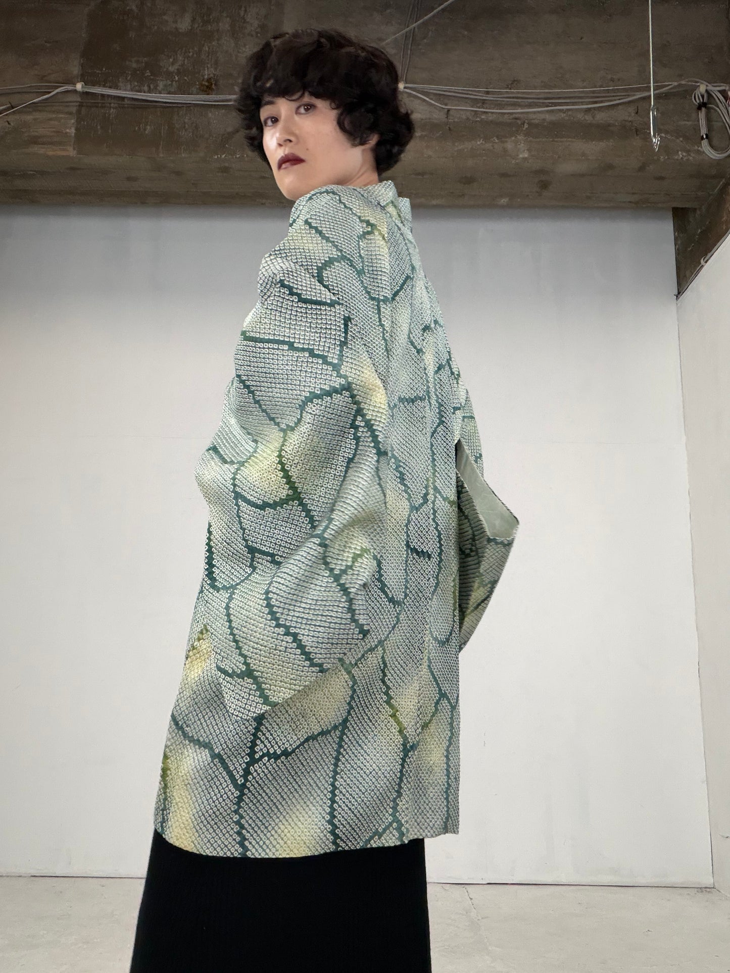 VINTAGE SHIBORI HAORI "green-bokashi"