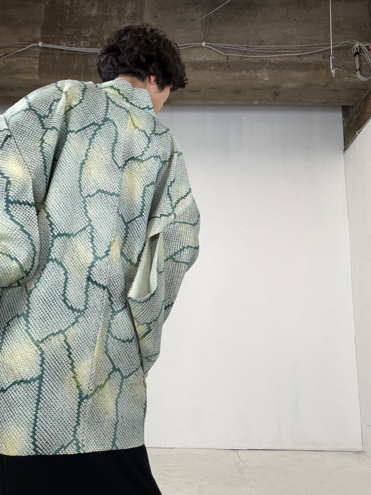 VINTAGE SHIBORI HAORI "green-bokashi"