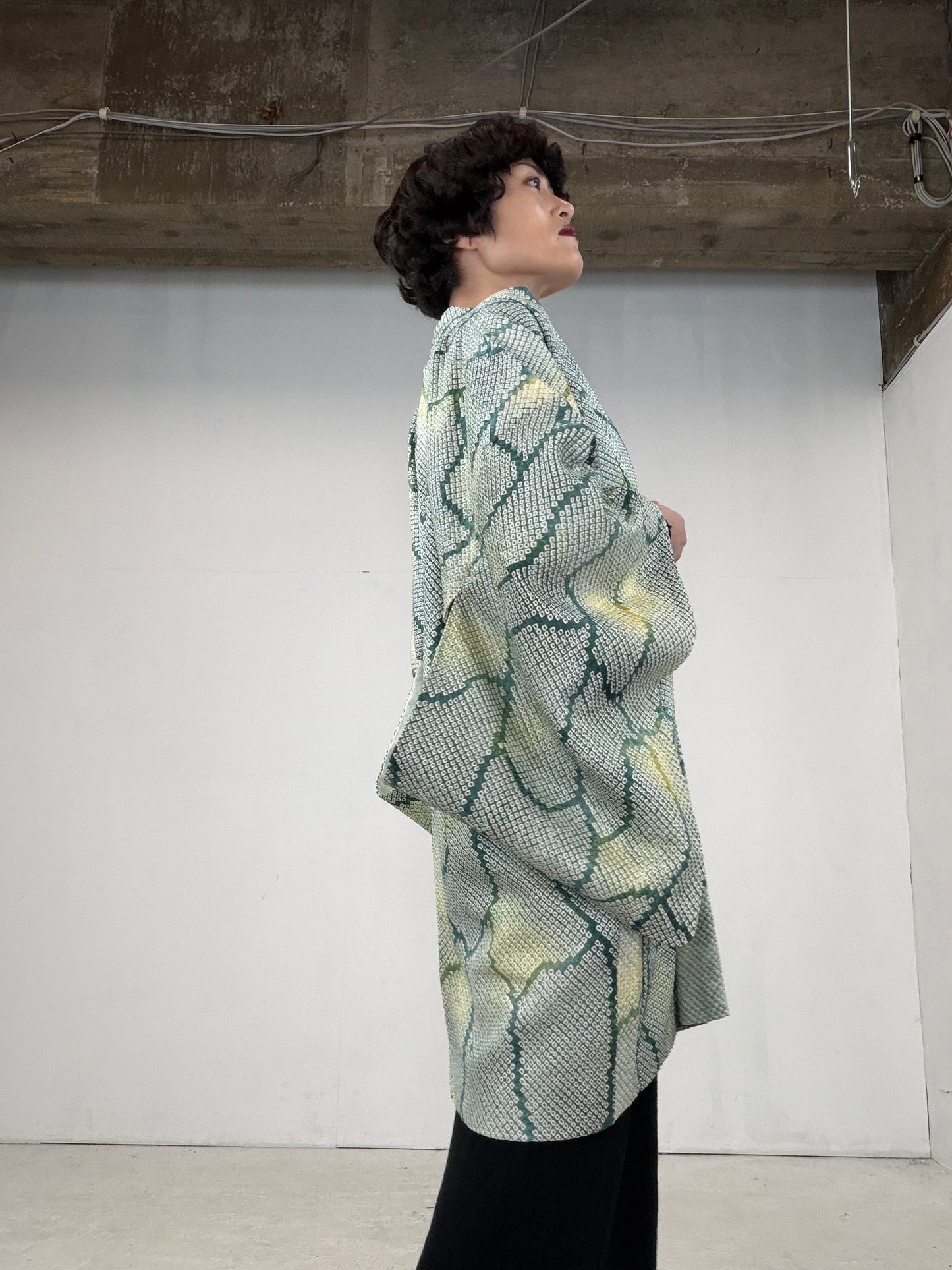 VINTAGE SHIBORI HAORI "green-bokashi"
