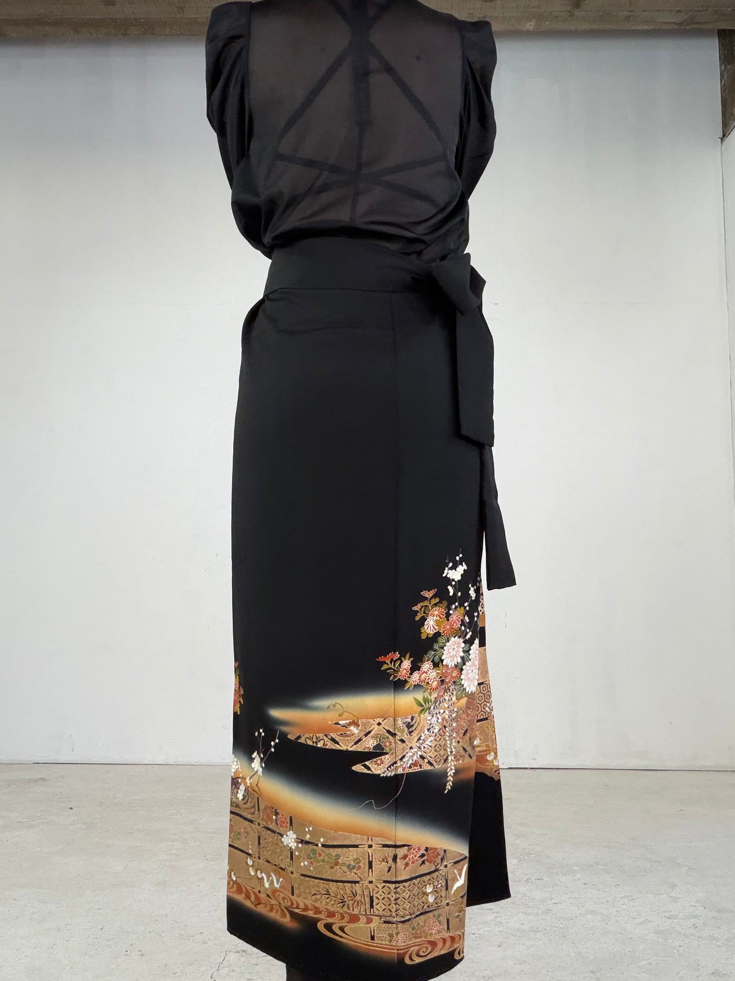 EDO-ZUMA SKIRT UPCYCLED FROM JAPANESE KIMONO "EDO044"