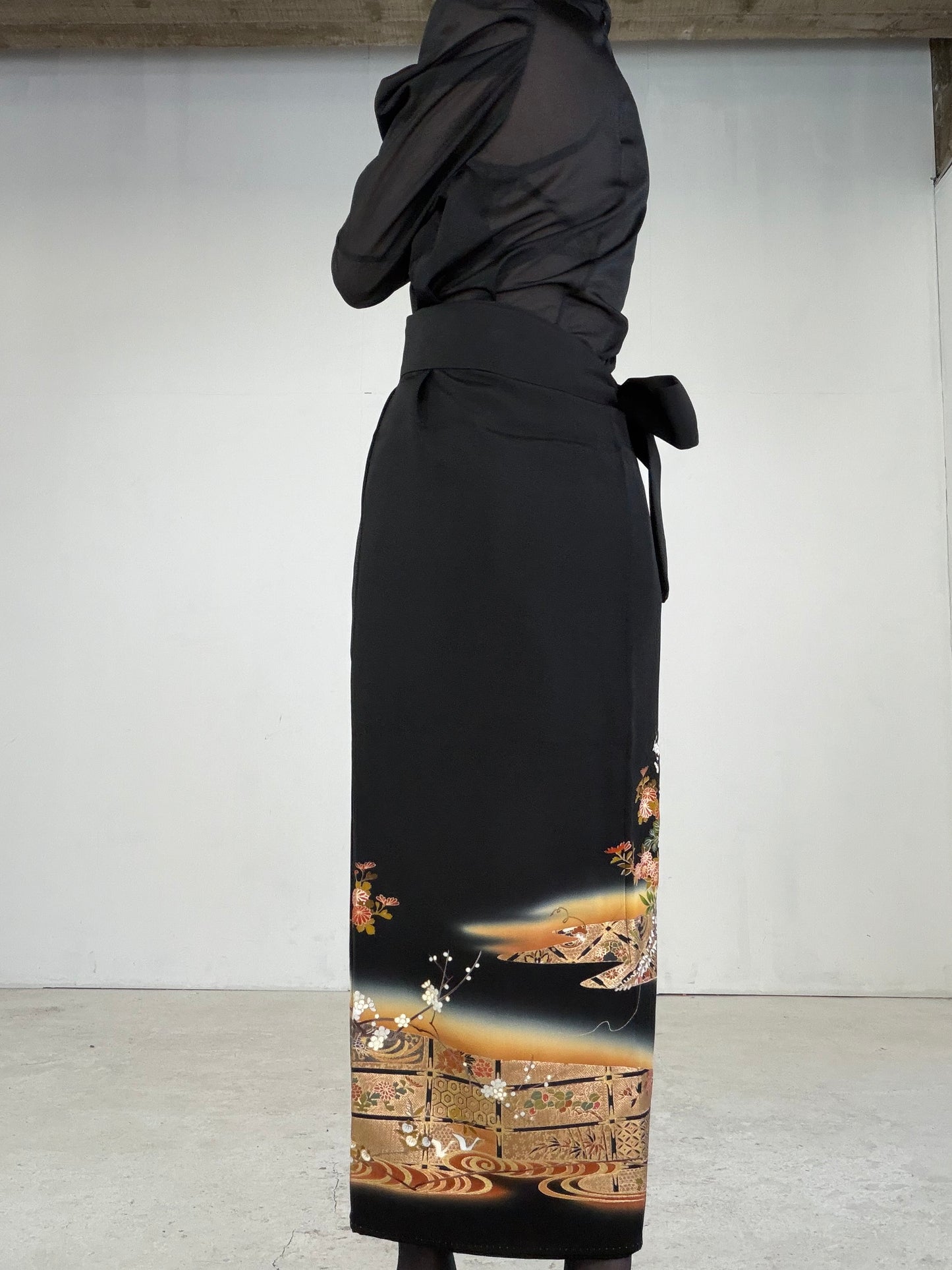 EDO-ZUMA SKIRT UPCYCLED FROM JAPANESE KIMONO "EDO044"