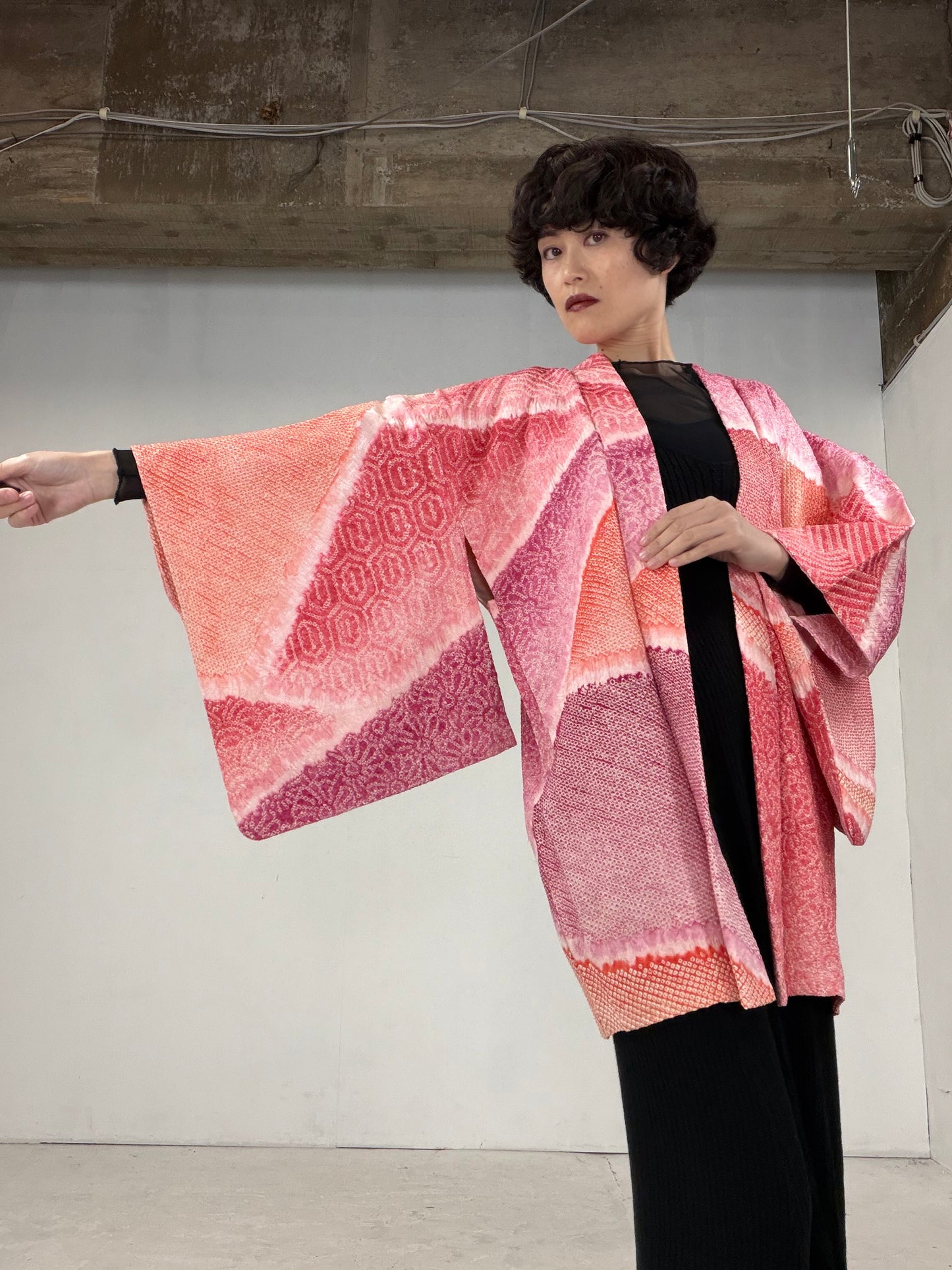 VINTAGE SHIBORI HAORI "pink-kikko"