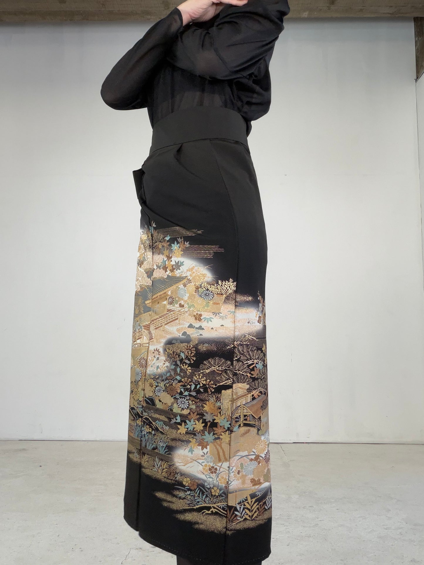 EDO-ZUMA SKIRT UPCYCLED FROM JAPANESE KIMONO "EDO038"