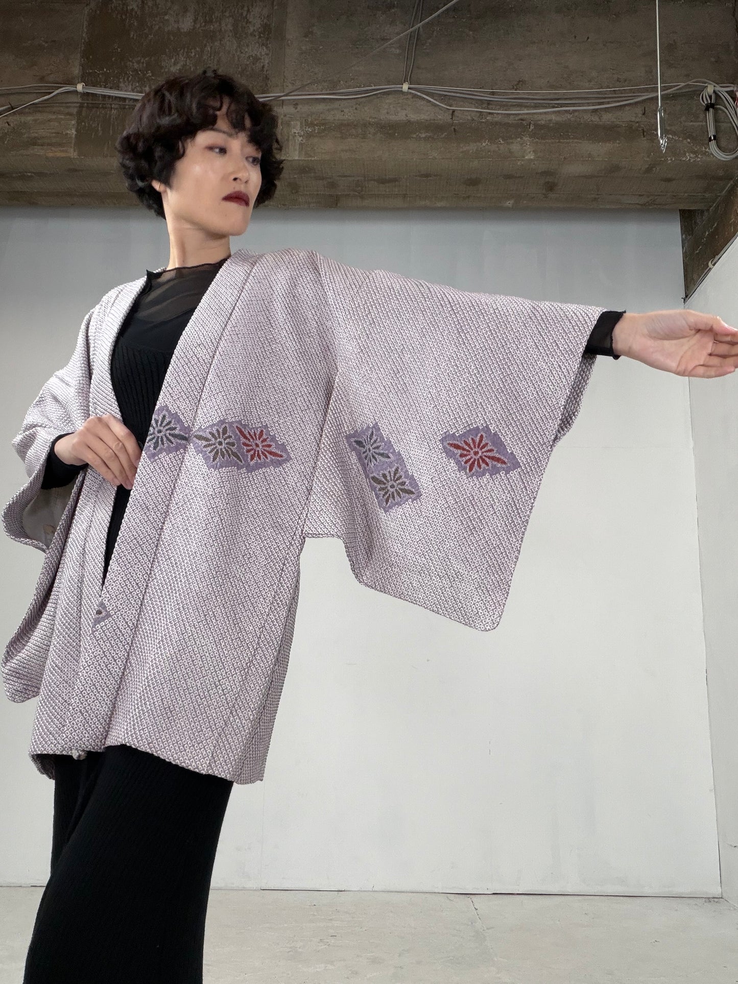VINTAGE SHIBORI HAORI "usu-murasaki-hana"