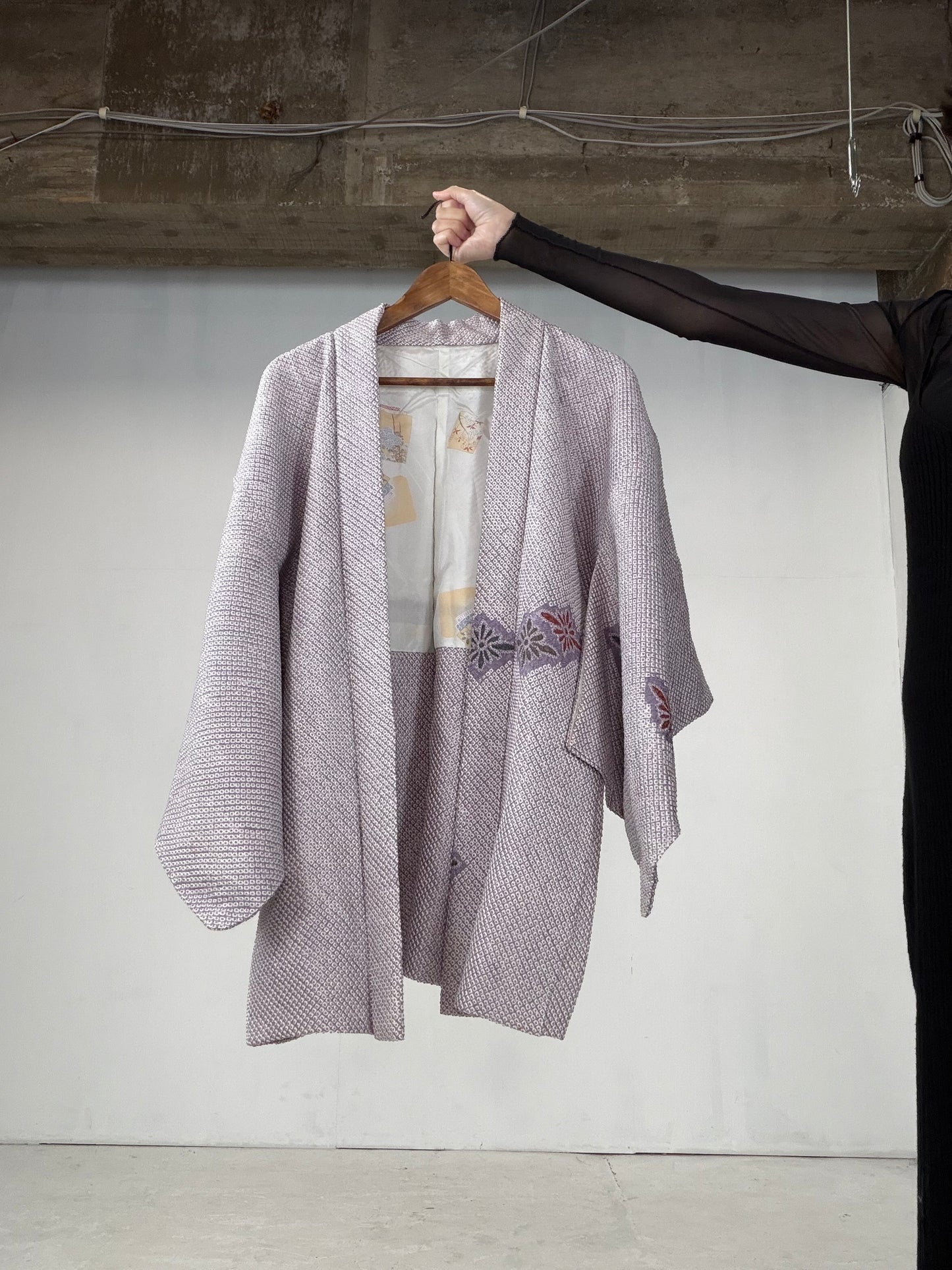 VINTAGE SHIBORI HAORI "usu-murasaki-hana"