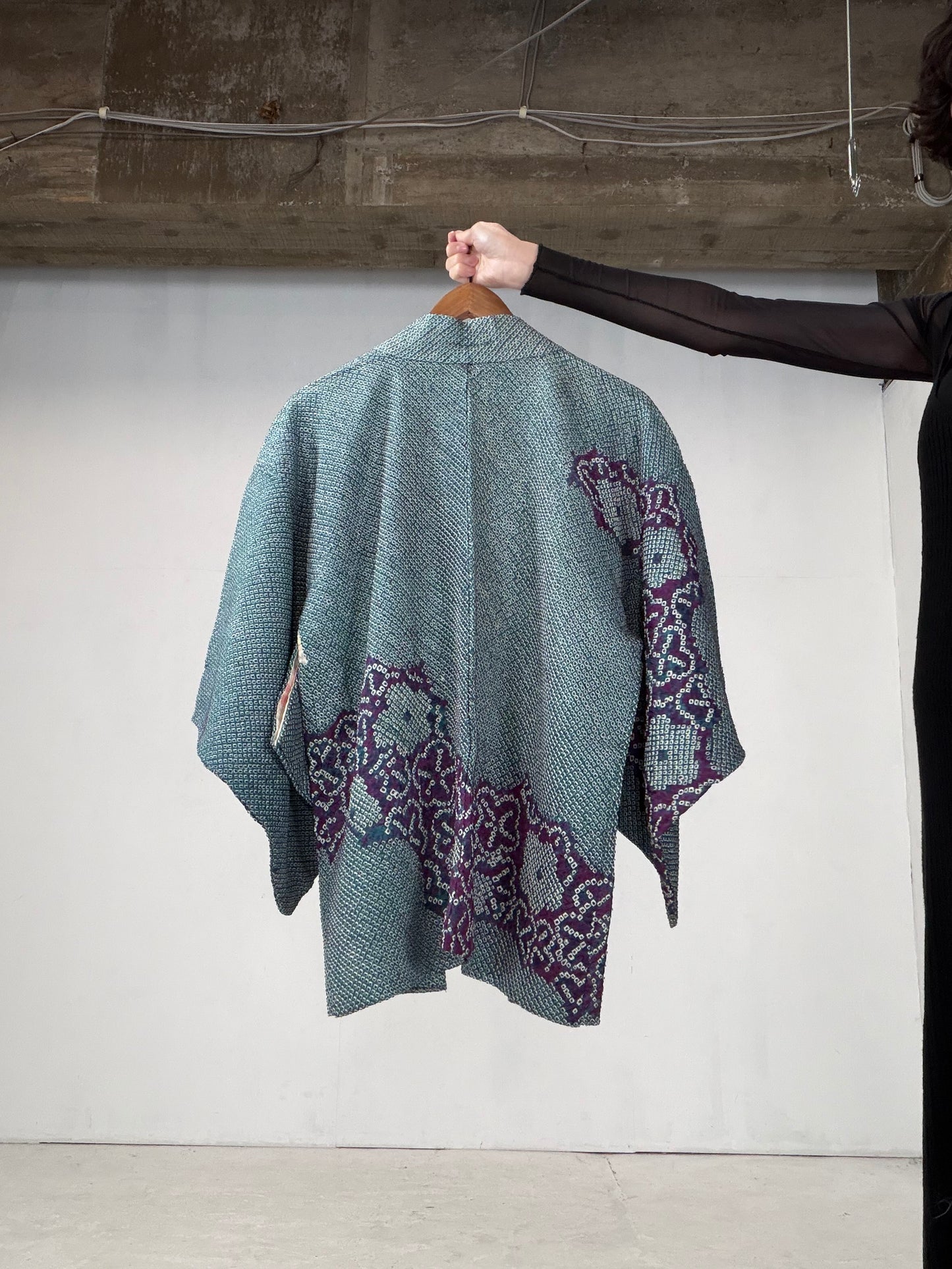 VINTAGE SHIBORI HAORI "green-purple" *damage