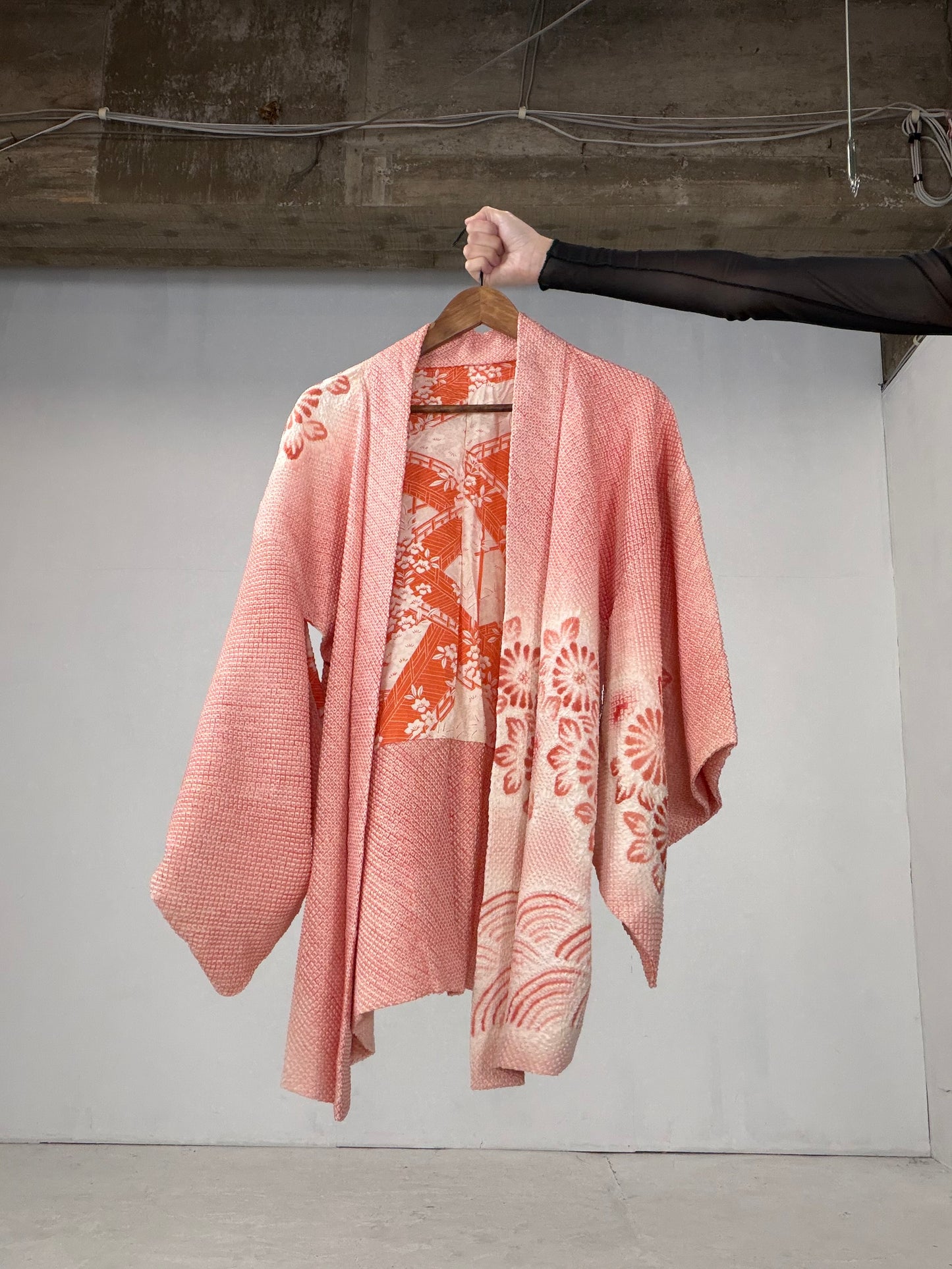 VINTAGE SHIBORI HAORI "kiku-flower-seigaiha"