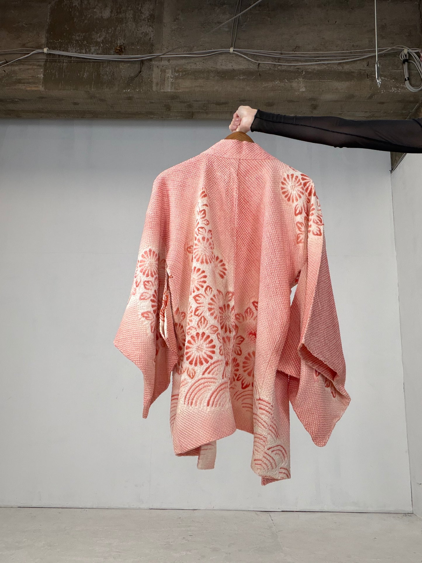 VINTAGE SHIBORI HAORI "kiku-flower-seigaiha"