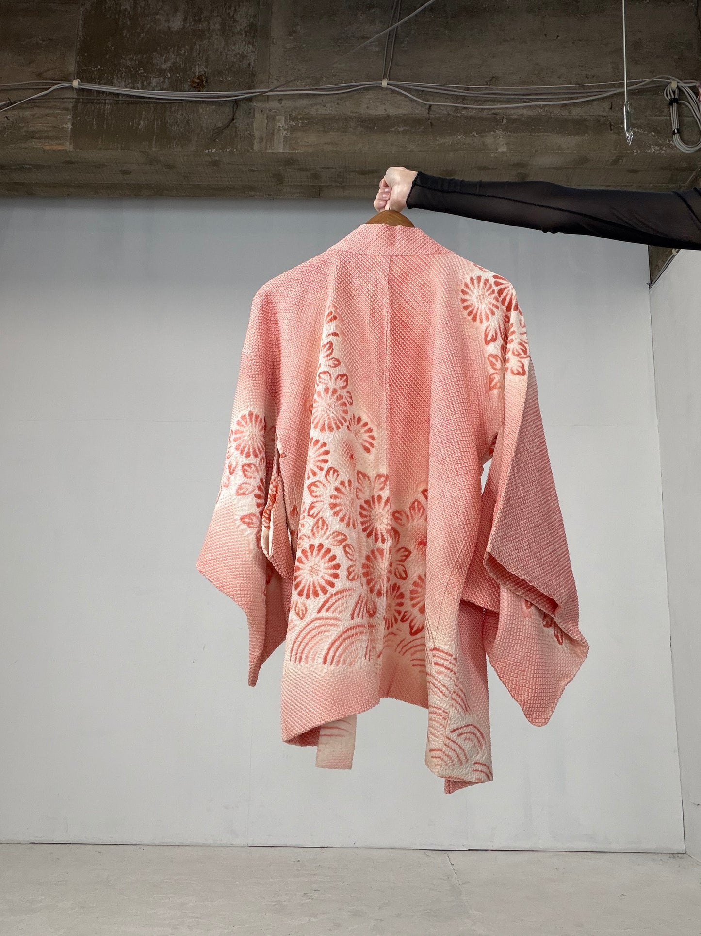 VINTAGE SHIBORI HAORI "kiku-flower-seigaiha"