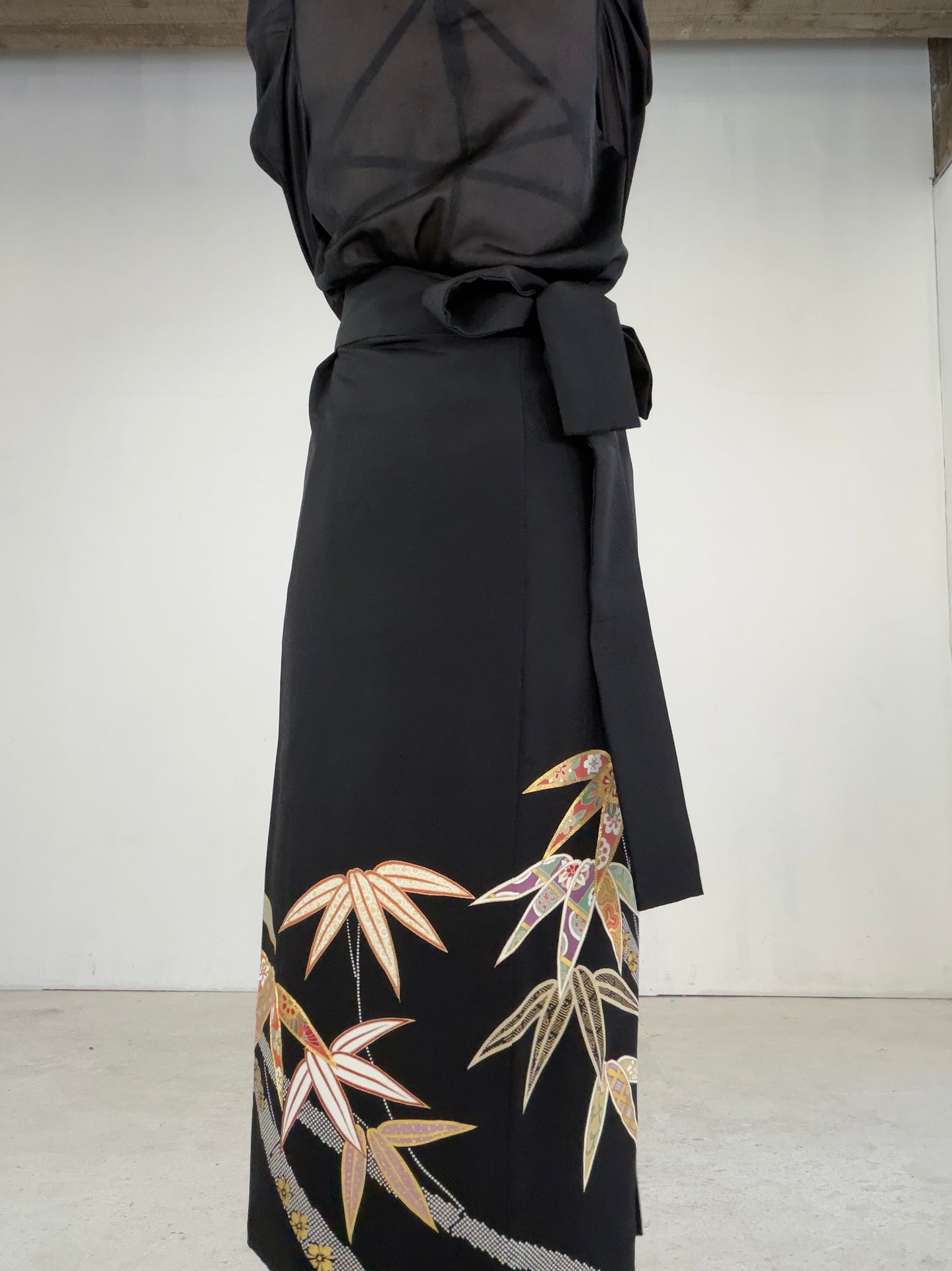 EDO-ZUMA SKIRT UPCYCLED FROM JAPANESE KIMONO "EDO041"