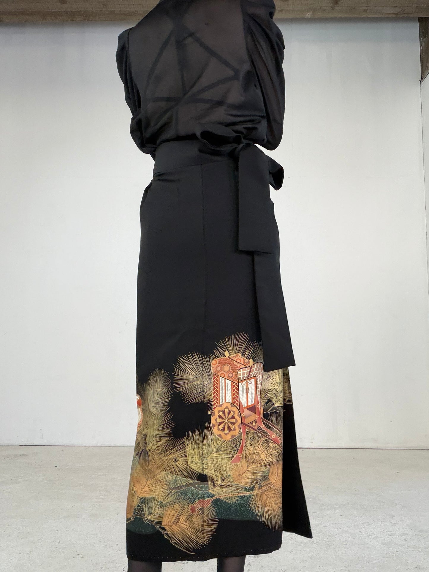 EDO-ZUMA SKIRT UPCYCLED FROM JAPANESE KIMONO "EDO045"