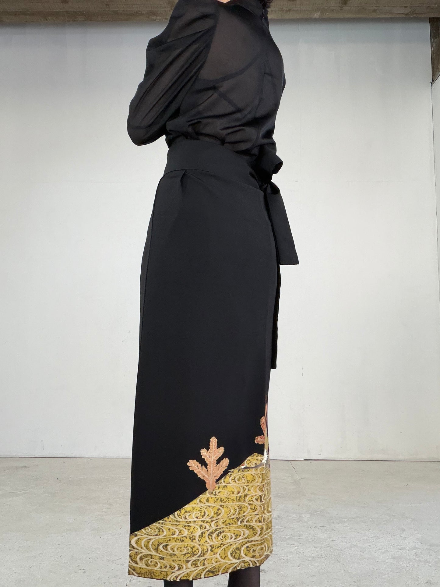 EDO-ZUMA SKIRT UPCYCLED FROM JAPANESE KIMONO "EDO046"