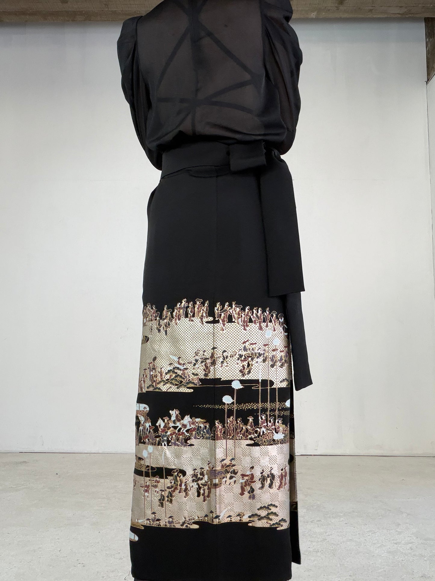 EDO-ZUMA SKIRT UPCYCLED FROM JAPANESE KIMONO "EDO047"