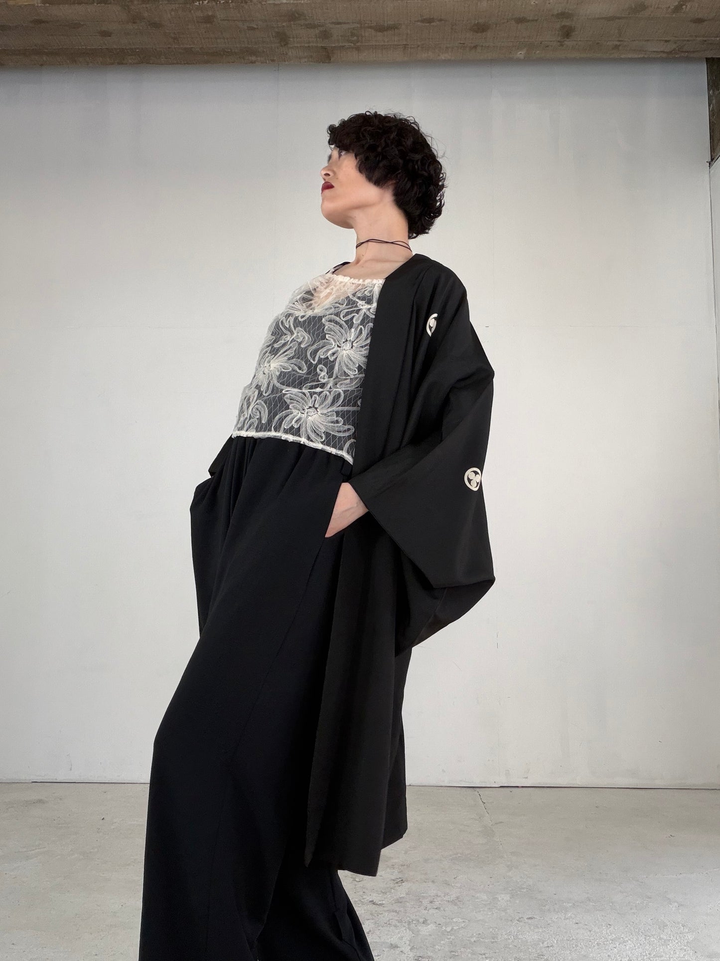VINTAGE KUROMONTSUKI HAORI "pattern, KUR121" *high-damage