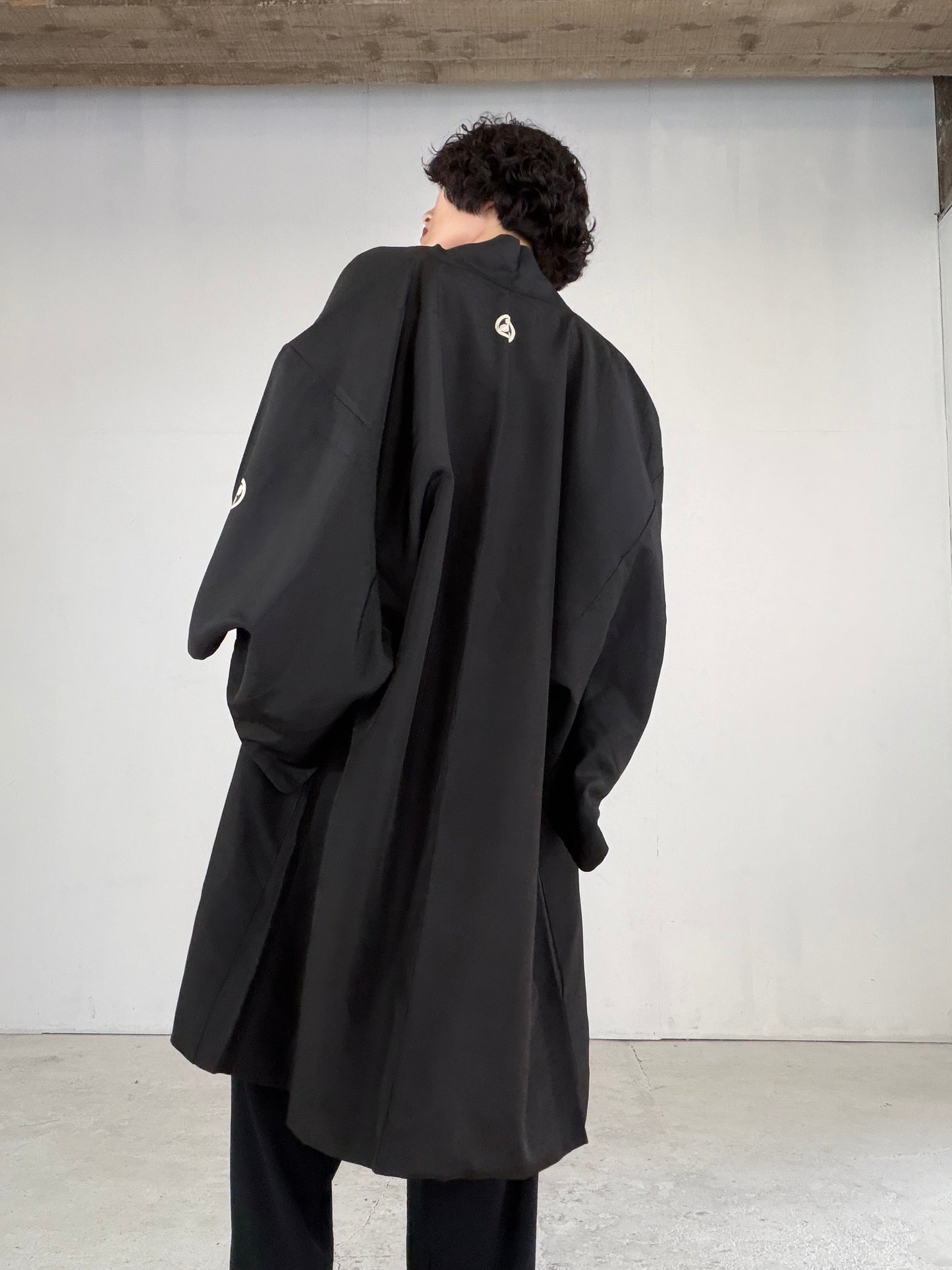 VINTAGE KUROMONTSUKI HAORI "pattern, KUR121" *high-damage