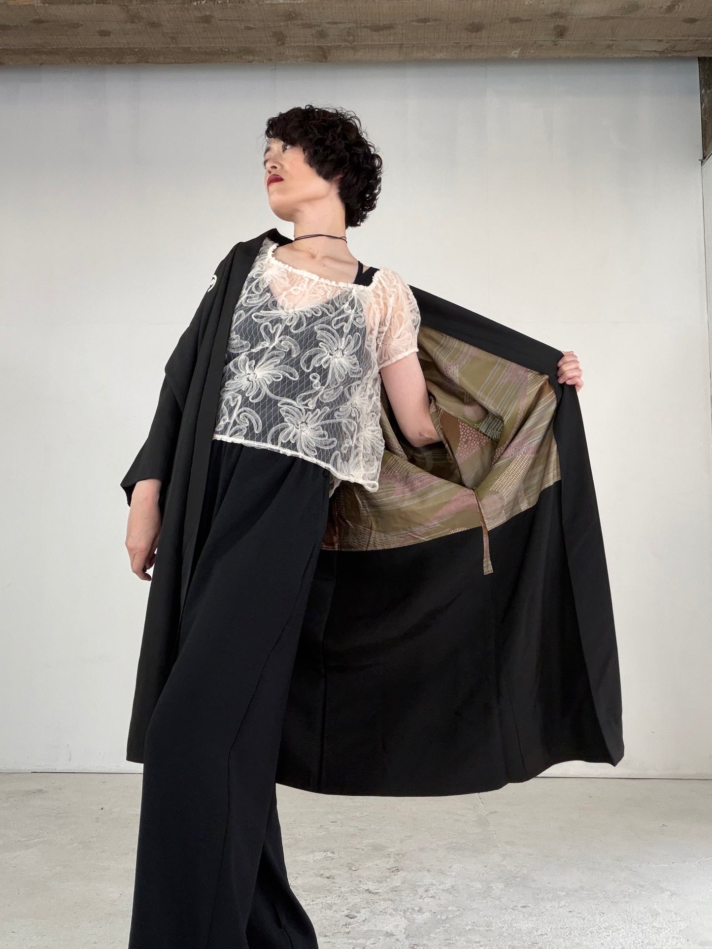 VINTAGE KUROMONTSUKI HAORI "pattern, KUR121" *high-damage