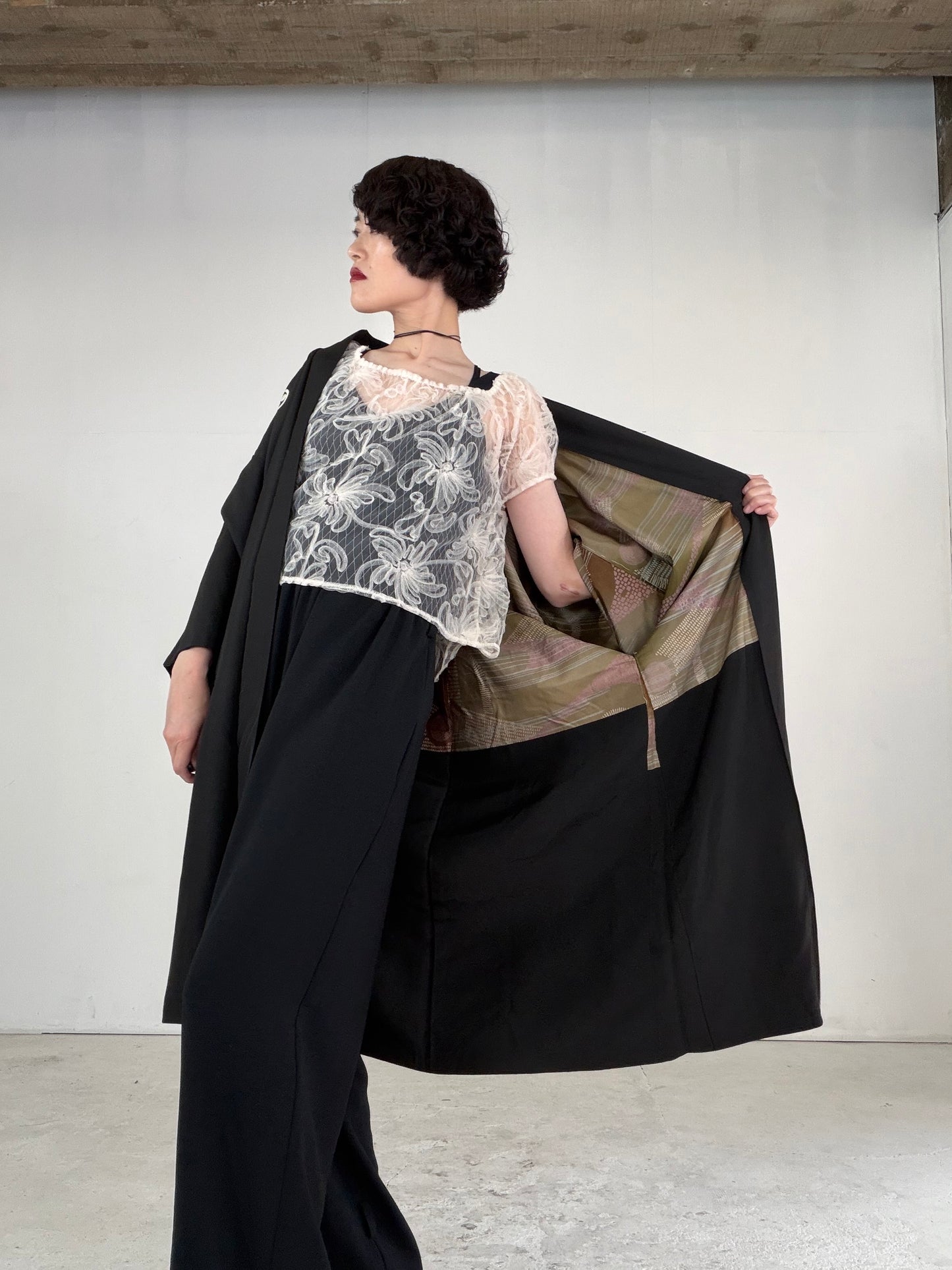 VINTAGE KUROMONTSUKI HAORI "pattern, KUR121" *high-damage