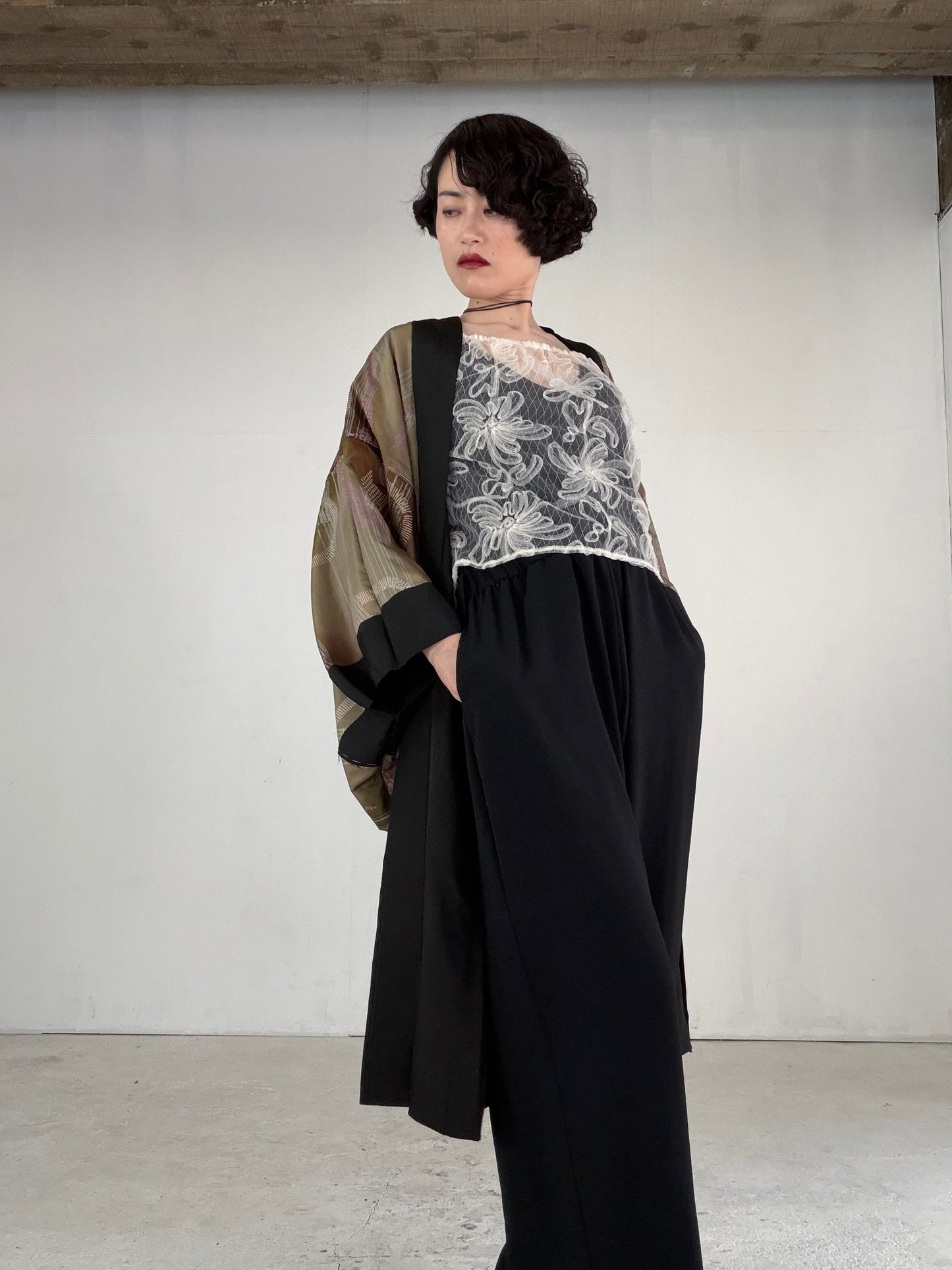 VINTAGE KUROMONTSUKI HAORI "pattern, KUR121" *high-damage