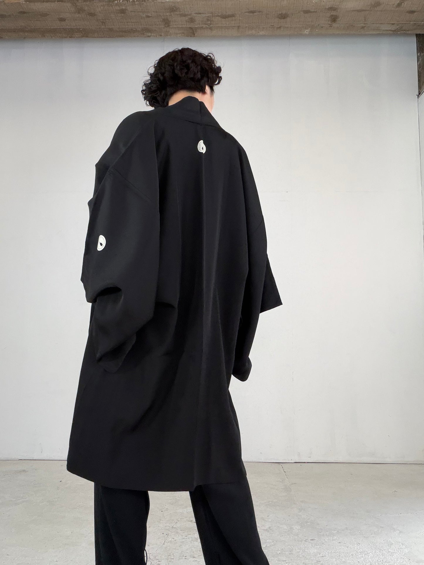 VINTAGE KUROMONTSUKI HAORI "maruni-daki-myoga, KUR111"