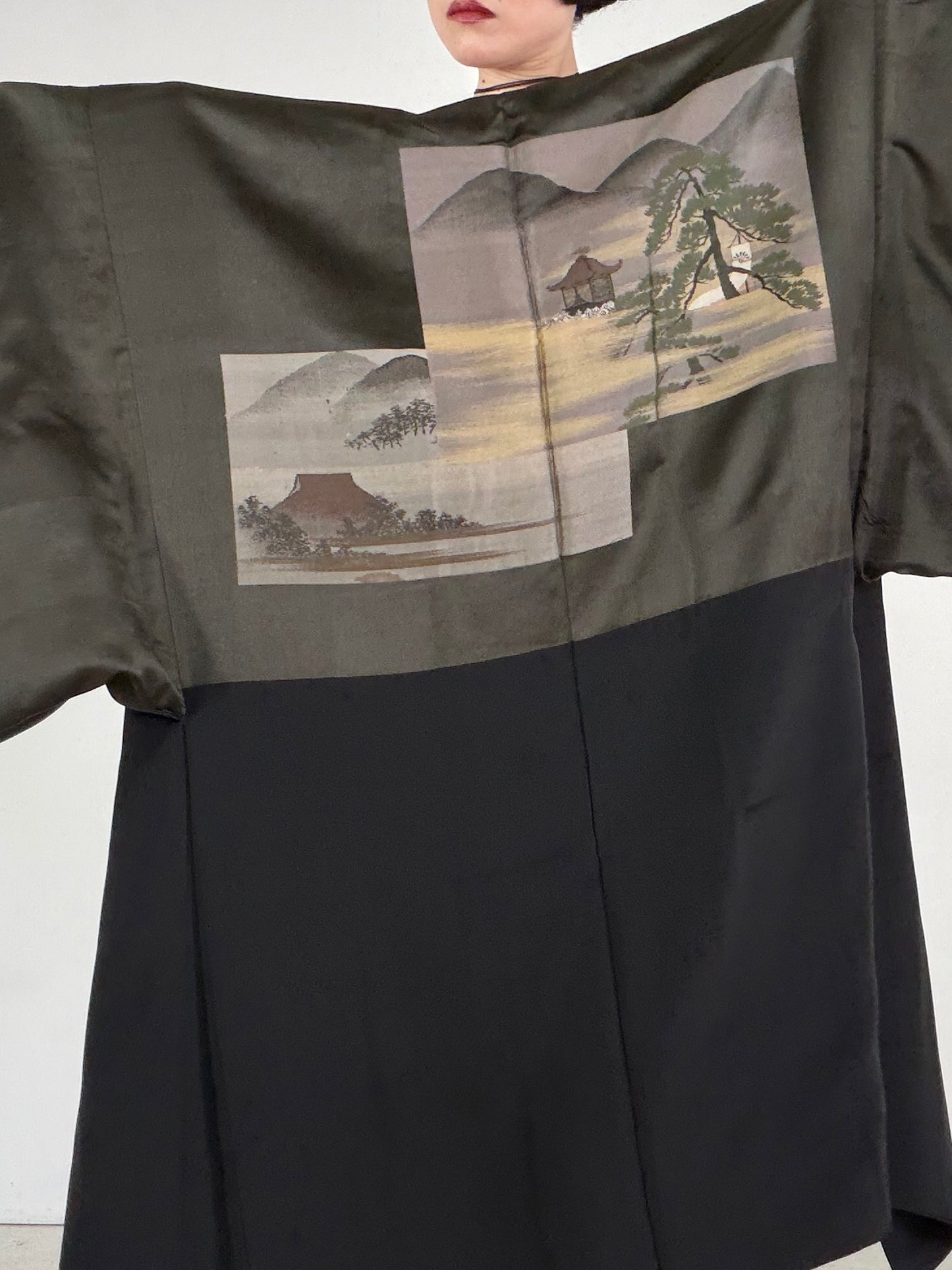 VINTAGE KUROMONTSUKI HAORI "maruni-daki-myoga, KUR111"