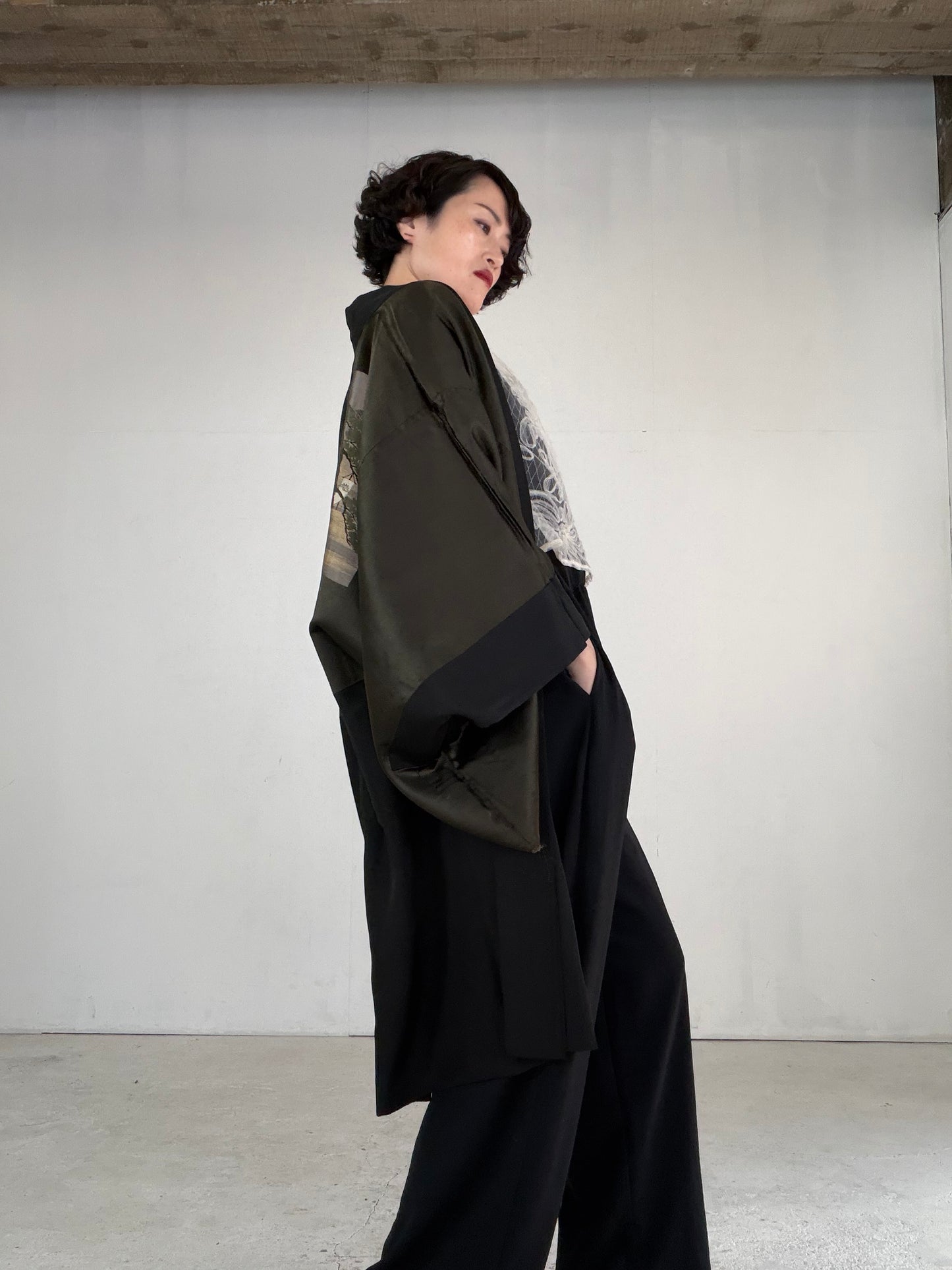 VINTAGE KUROMONTSUKI HAORI "maruni-daki-myoga, KUR111"