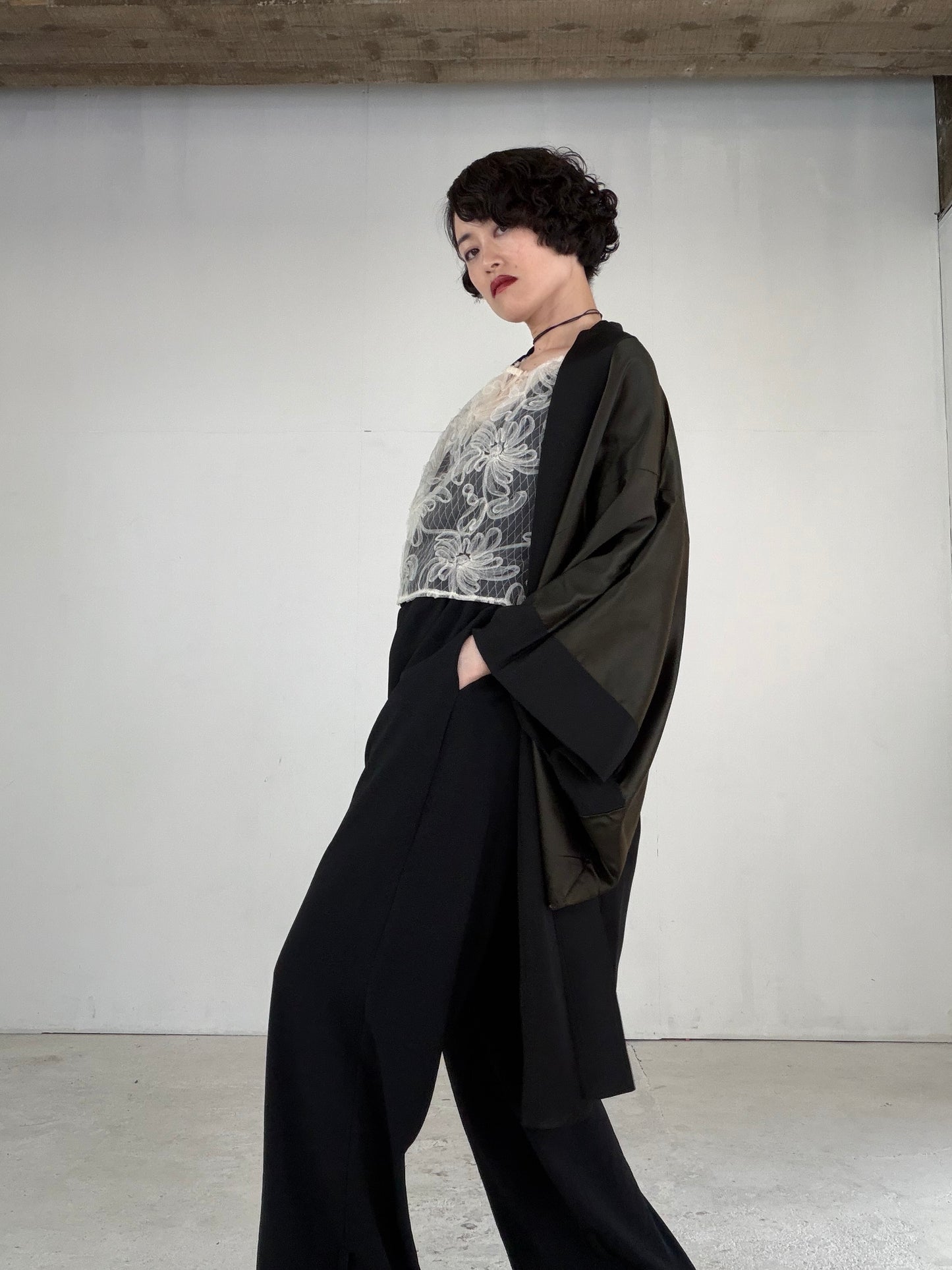 VINTAGE KUROMONTSUKI HAORI "maruni-daki-myoga, KUR111"