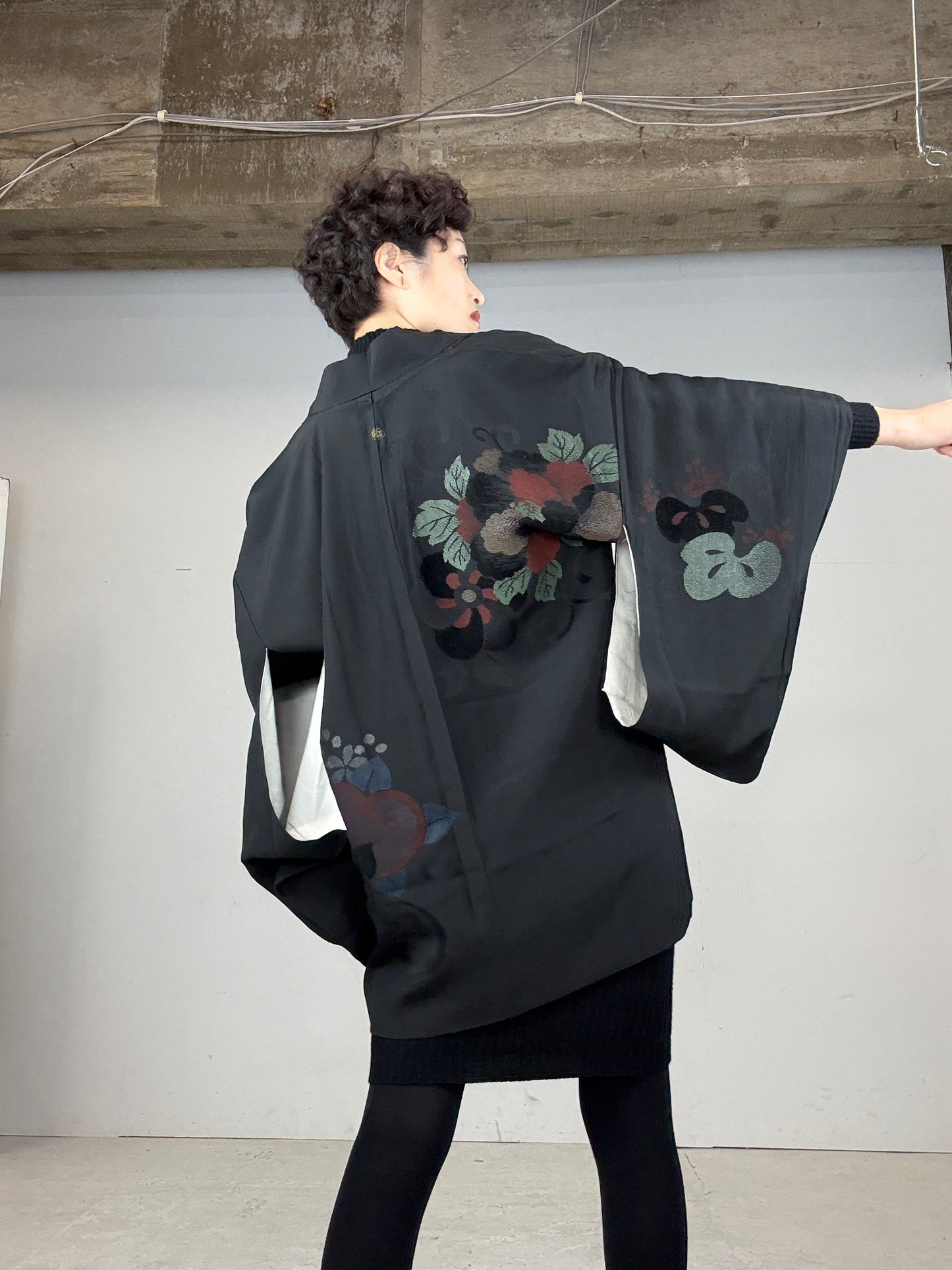 VINTAGE BLACK HAORI "tachibana, antique"