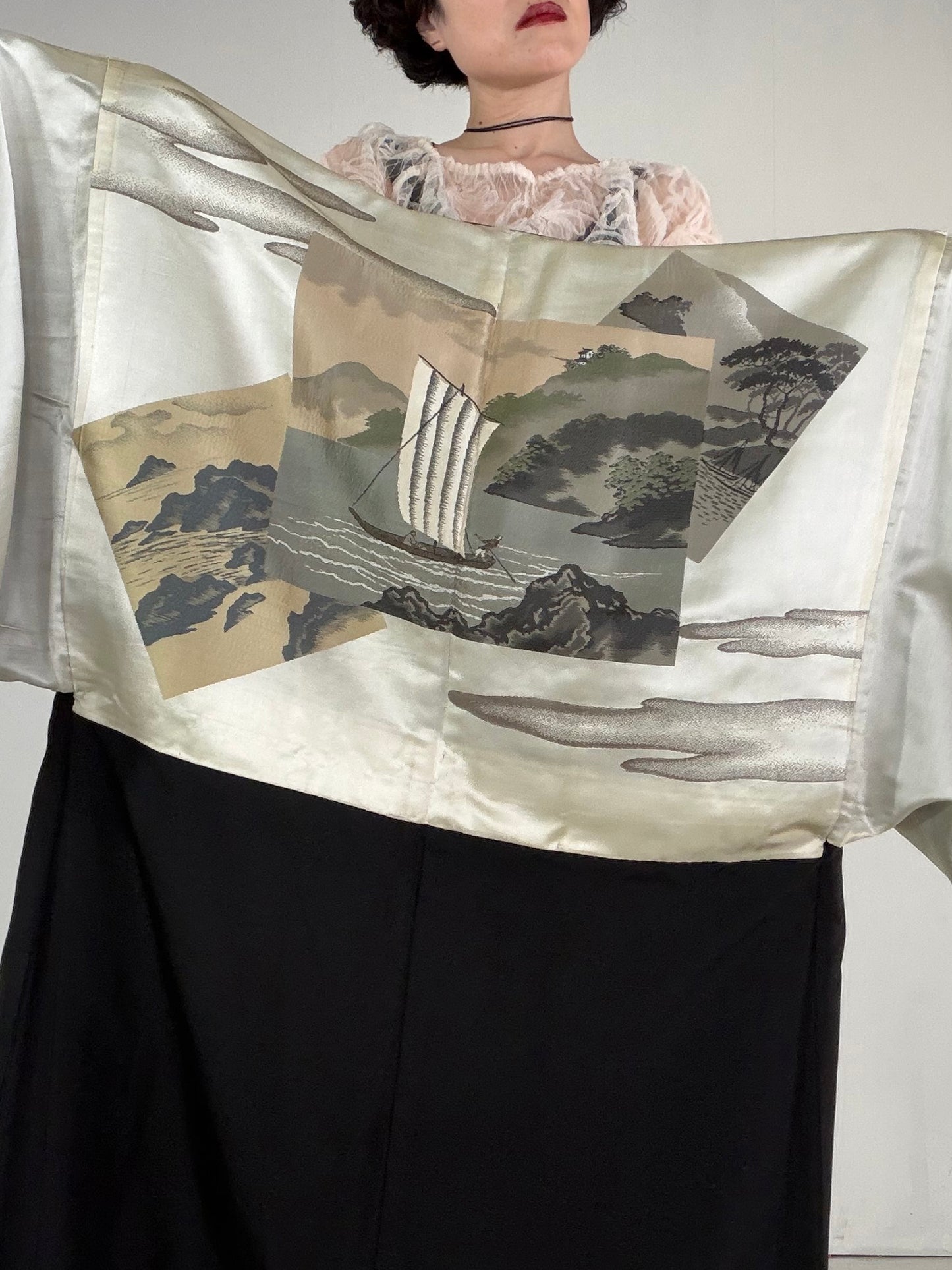 VINTAGE KUROMONTSUKI HAORI "fune, KUR115" *high-damage *hari-mon