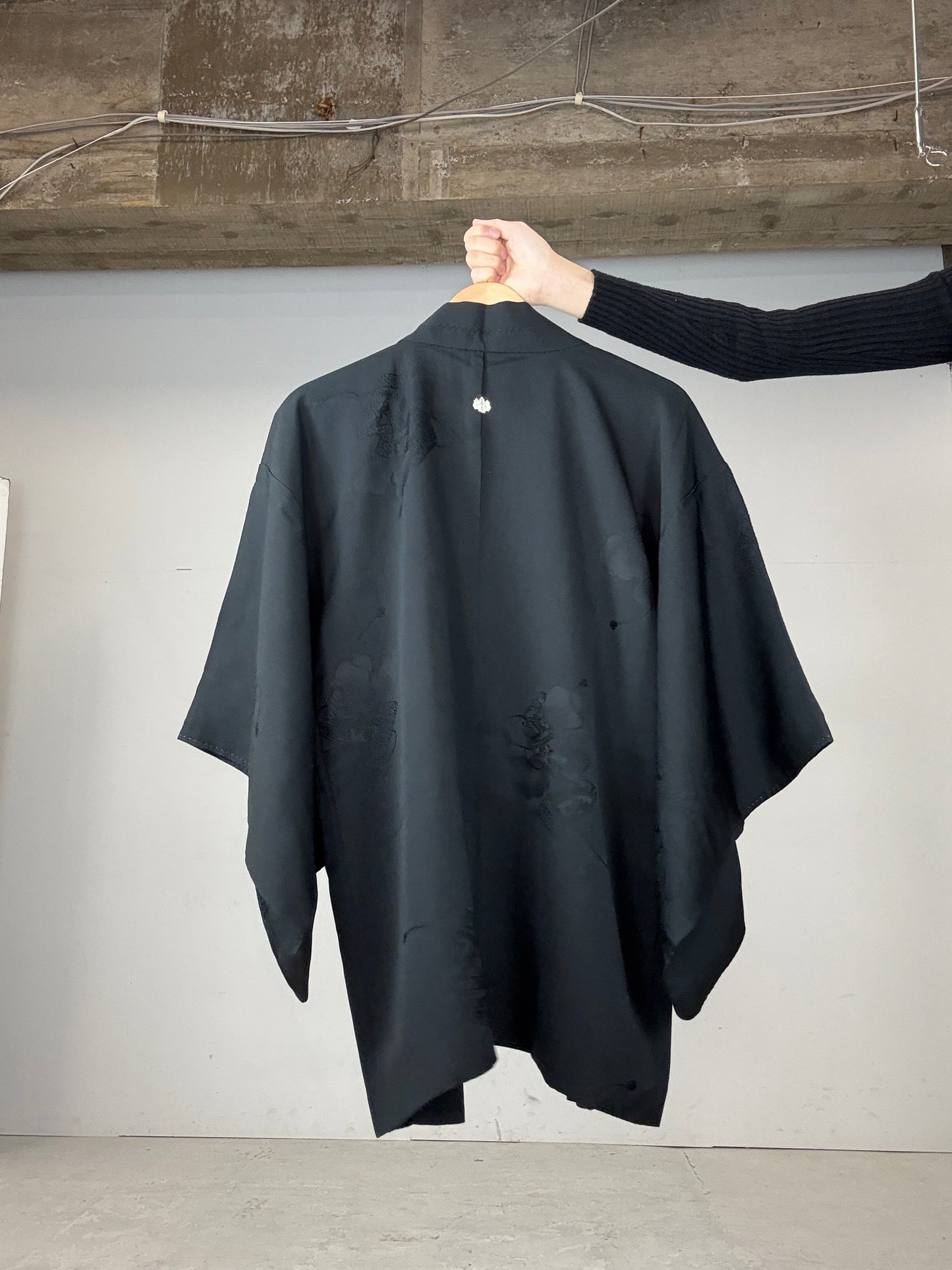 VINTAGE BLACK HAORI "ground pattern, gosan-kiri"