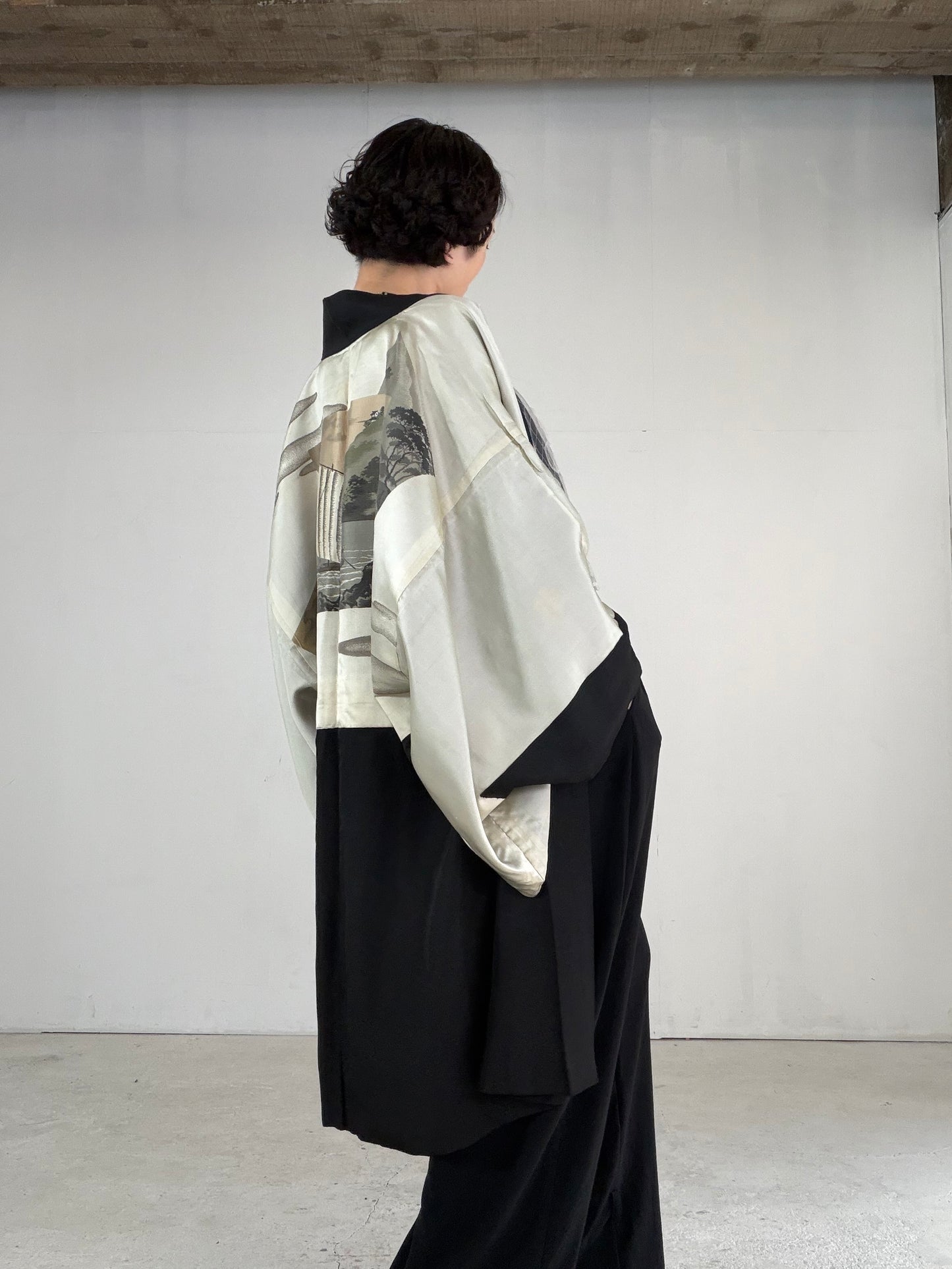 VINTAGE KUROMONTSUKI HAORI "fune, KUR115" *high-damage *hari-mon