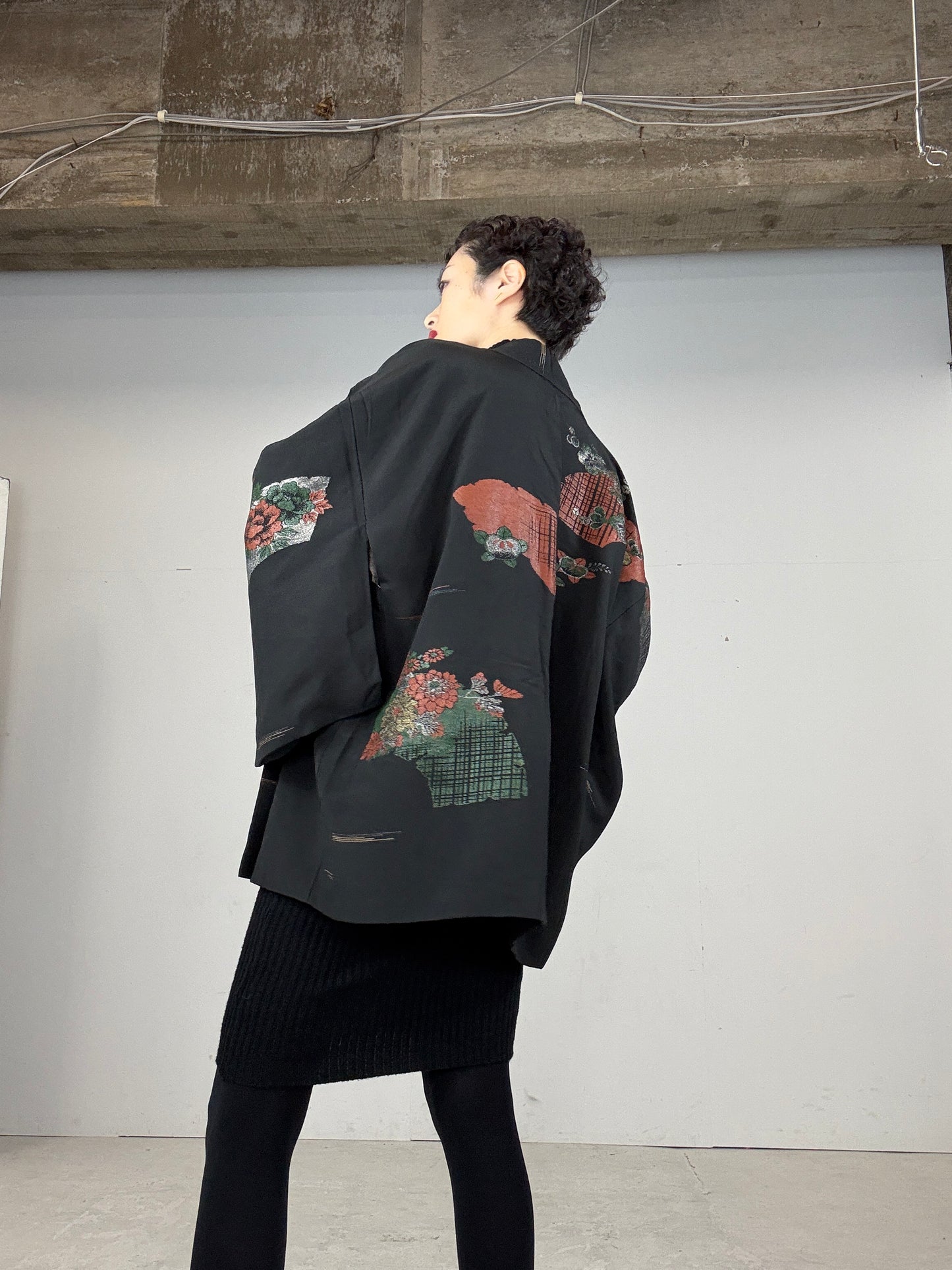 VINTAGE BLACK HAORI "ougi, rose, antique"