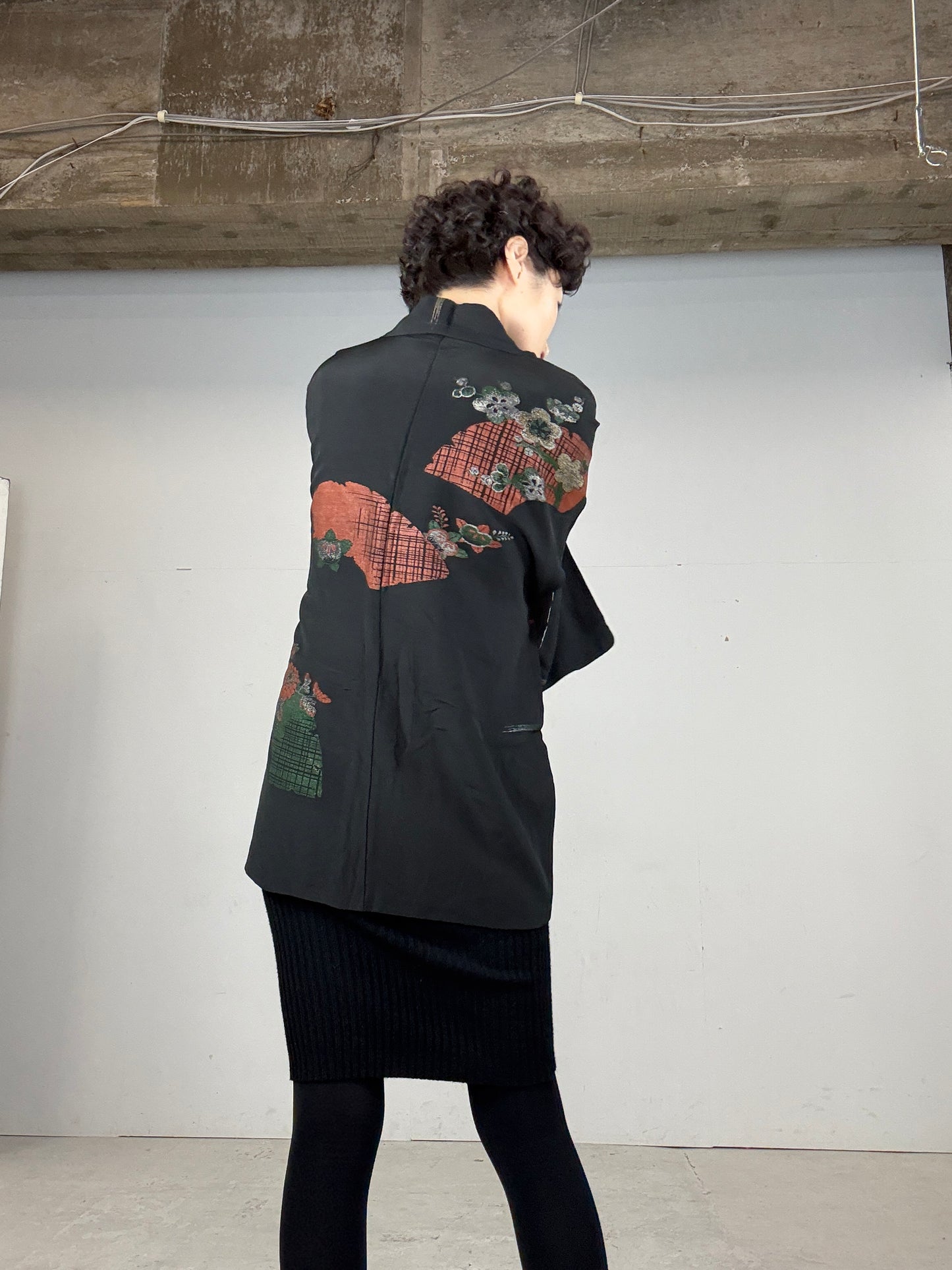 VINTAGE BLACK HAORI "ougi, rose, antique"