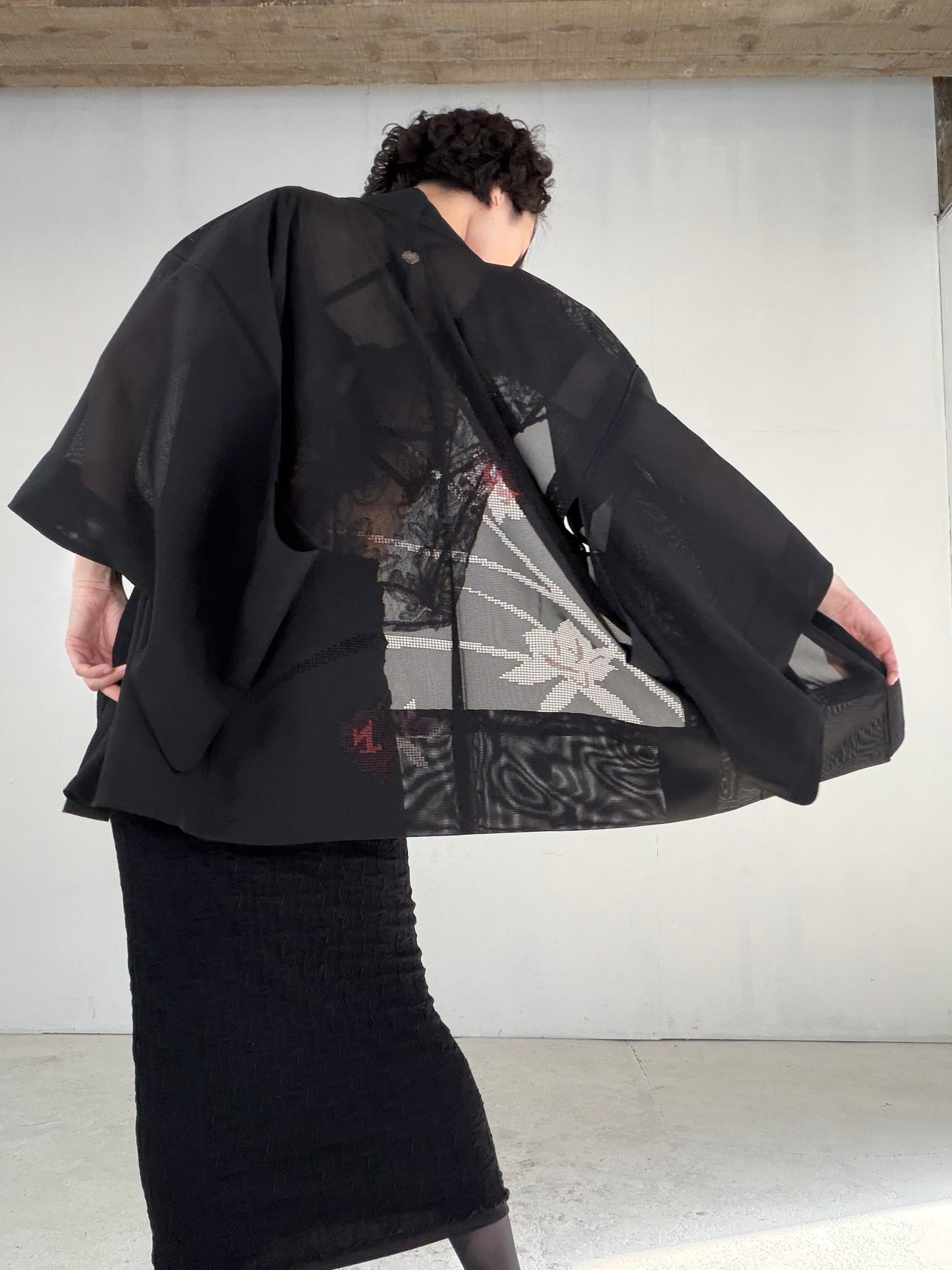 VINTAGE BLACK HAORI SHEER “ro, haba, tsutakamon, SHH043" *damage