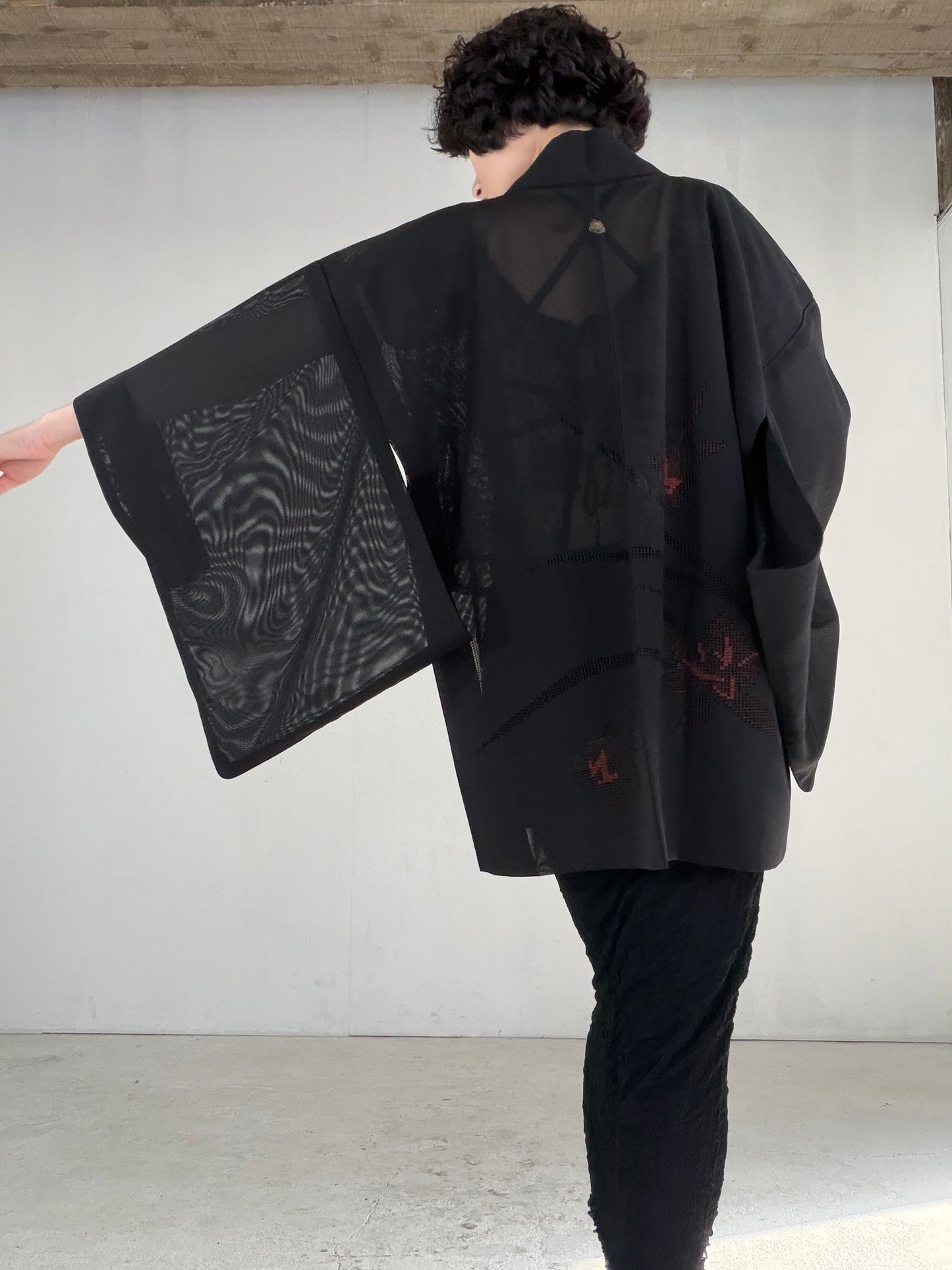 VINTAGE BLACK HAORI SHEER “ro, haba, tsutakamon, SHH043" *damage
