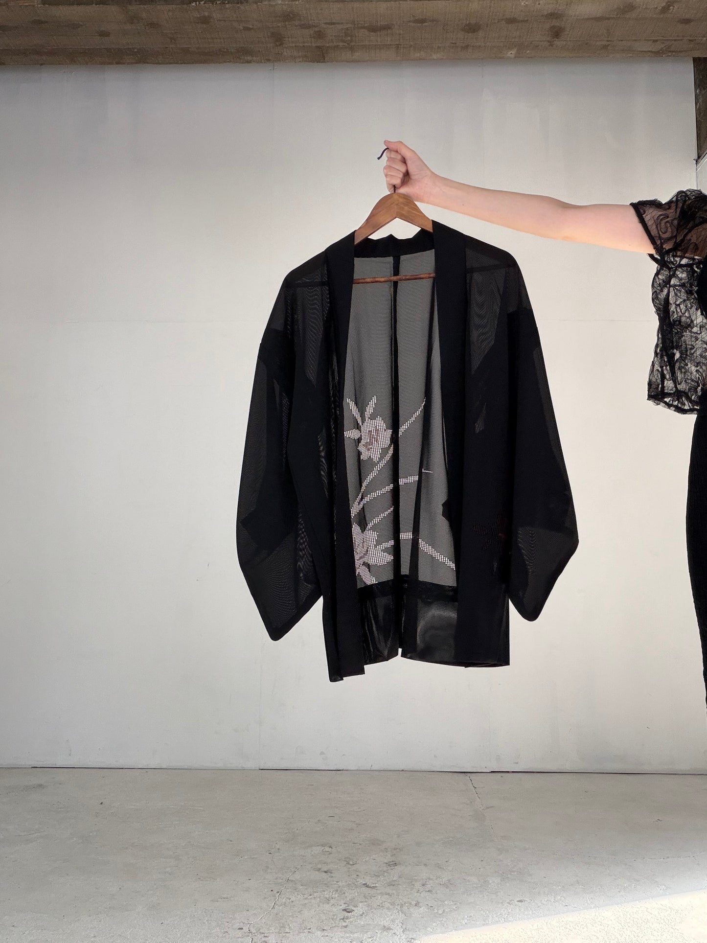 VINTAGE BLACK HAORI SHEER “ro, haba, tsutakamon, SHH043" *damage