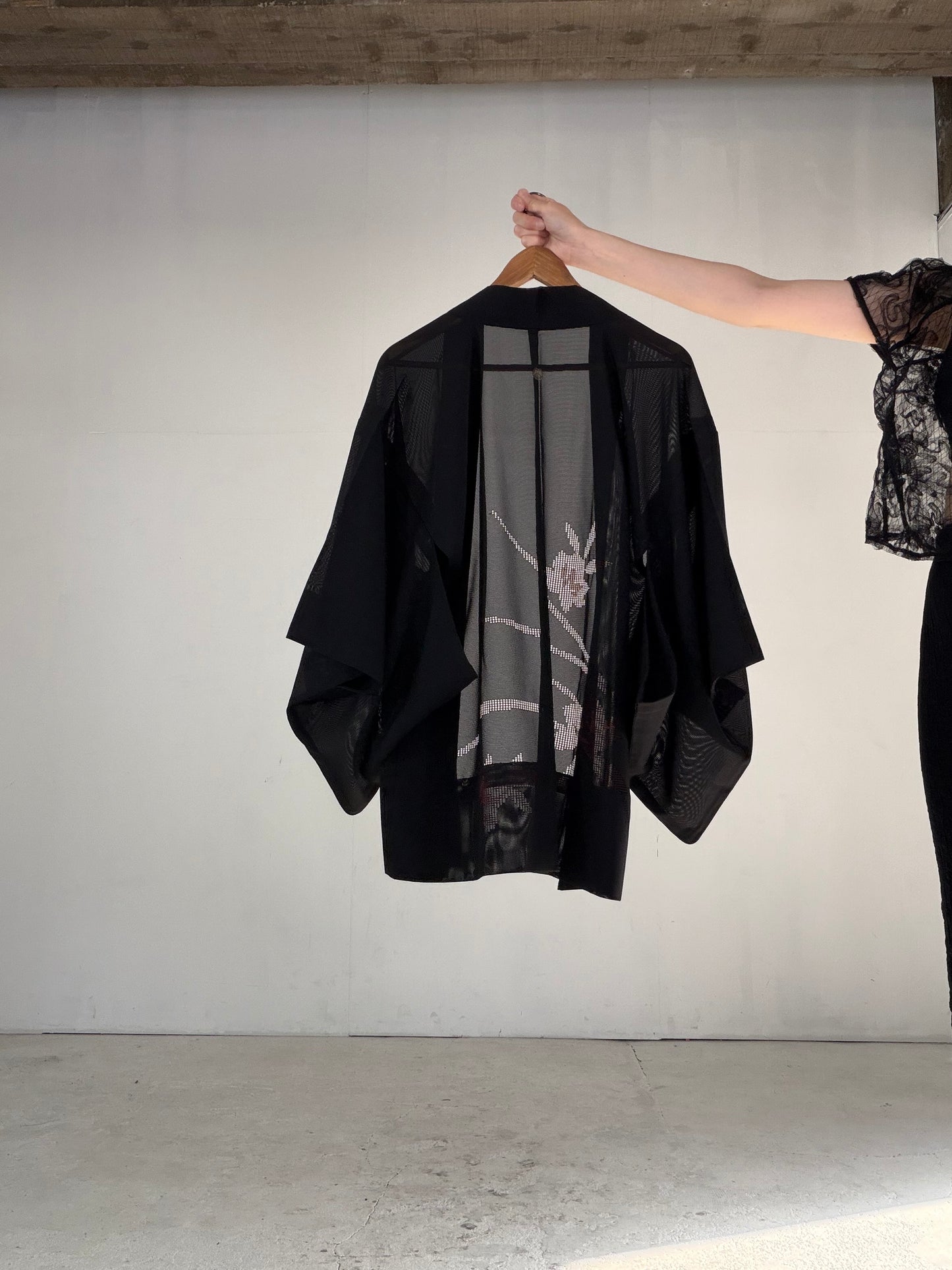 VINTAGE BLACK HAORI SHEER “ro, haba, tsutakamon, SHH043" *damage