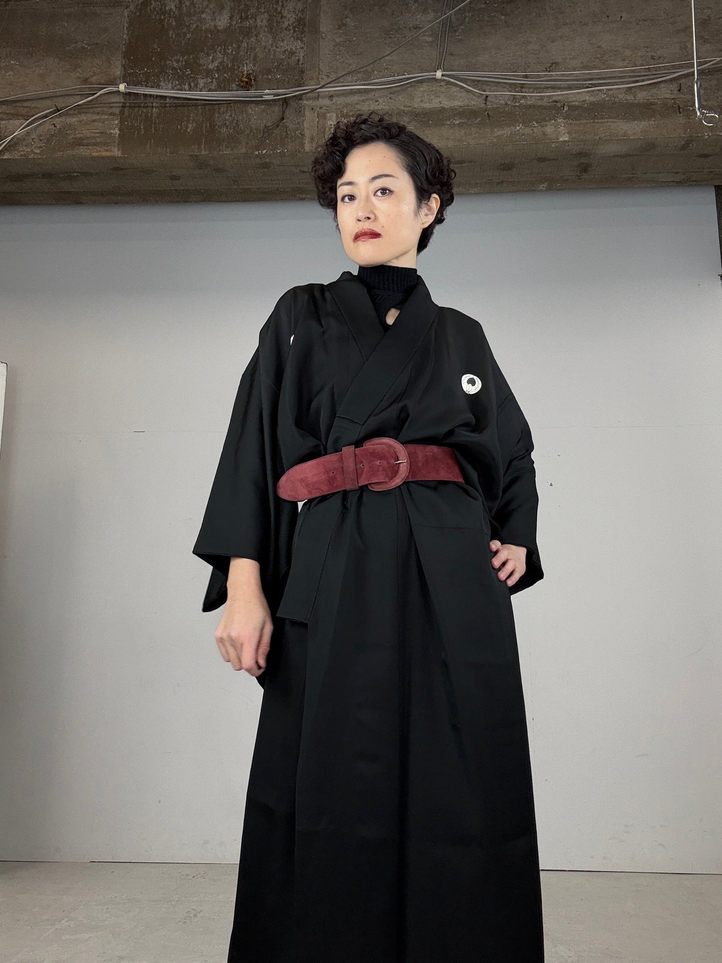 VINTAGE BLACK KIMONO MONTSUKI "agari-fuji"