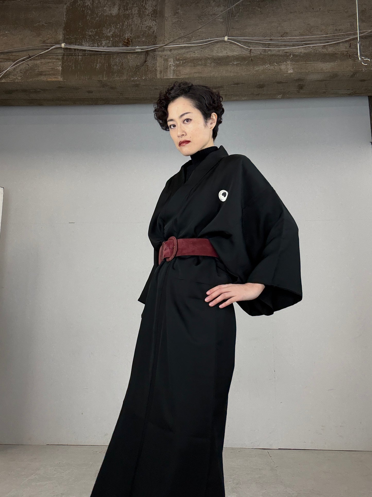 VINTAGE BLACK KIMONO MONTSUKI "agari-fuji"