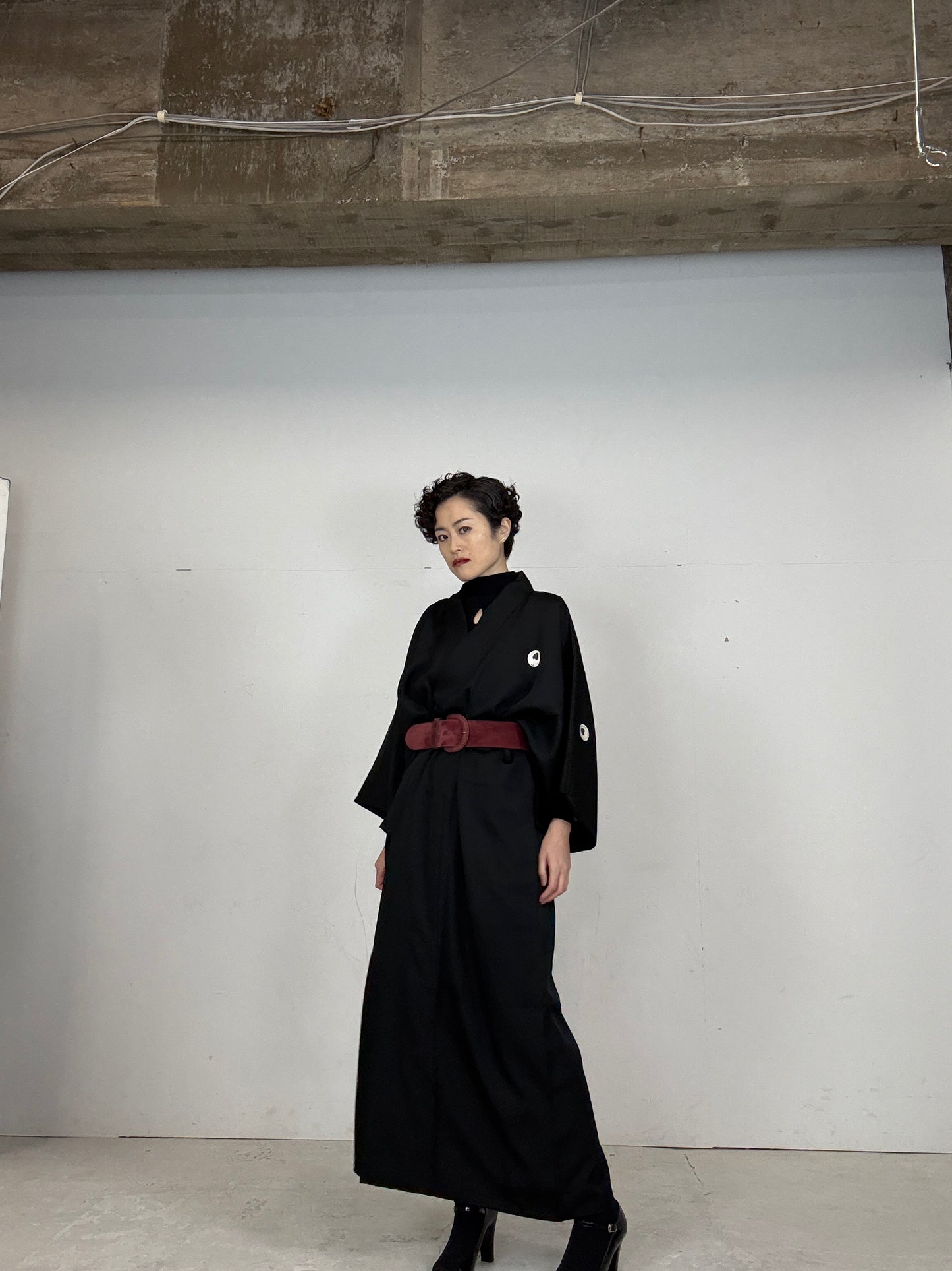 VINTAGE BLACK KIMONO MONTSUKI "agari-fuji"