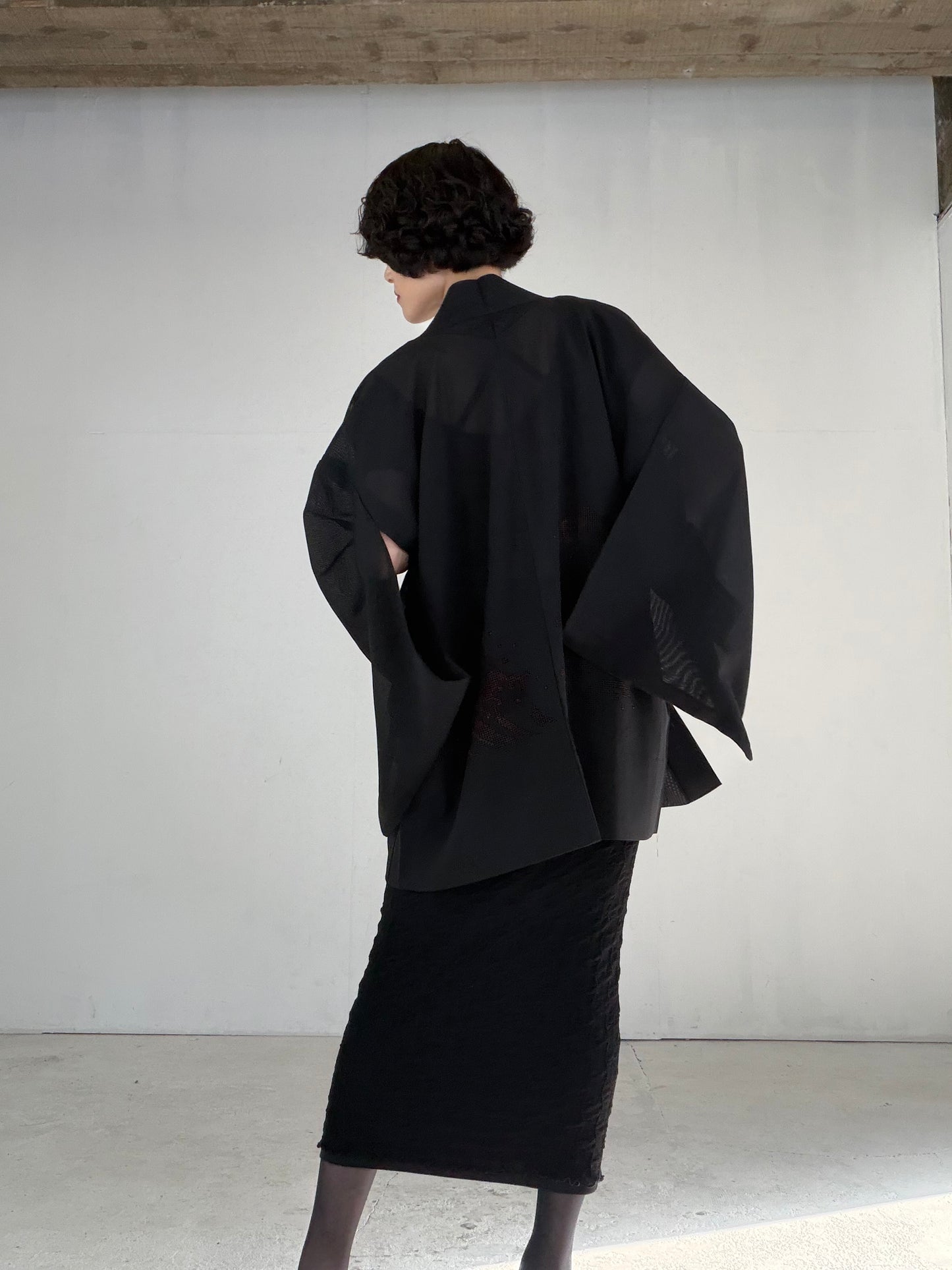 VINTAGE BLACK HAORI SHEER “ro, red-nami, SHH045"