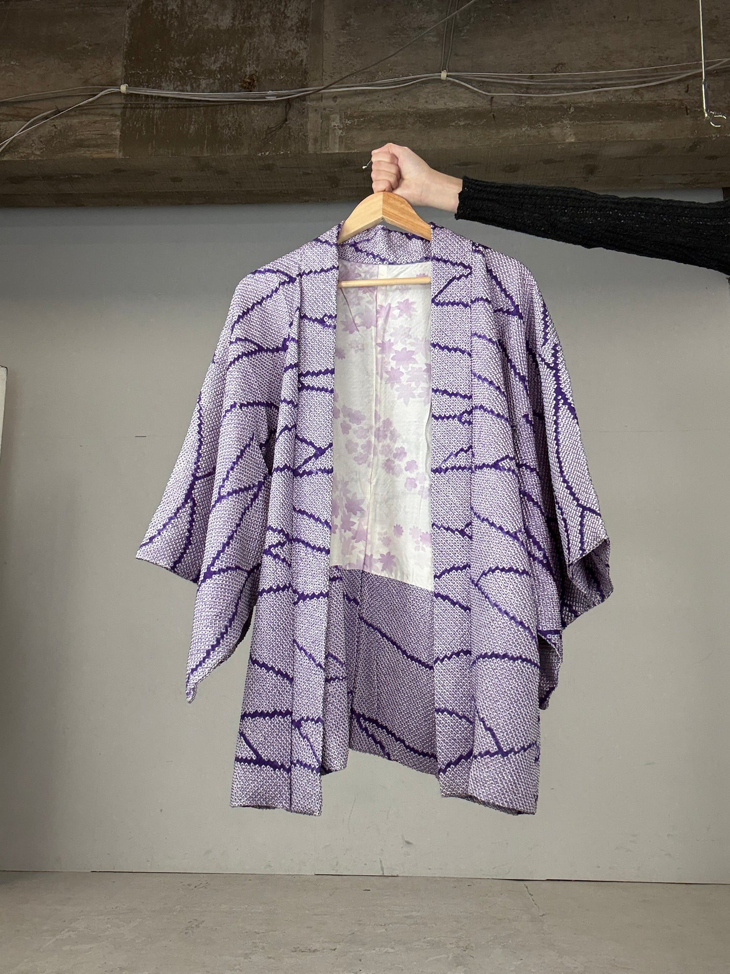 VINTAGE SHIBORI HAORI "usu-murasaki" *damage