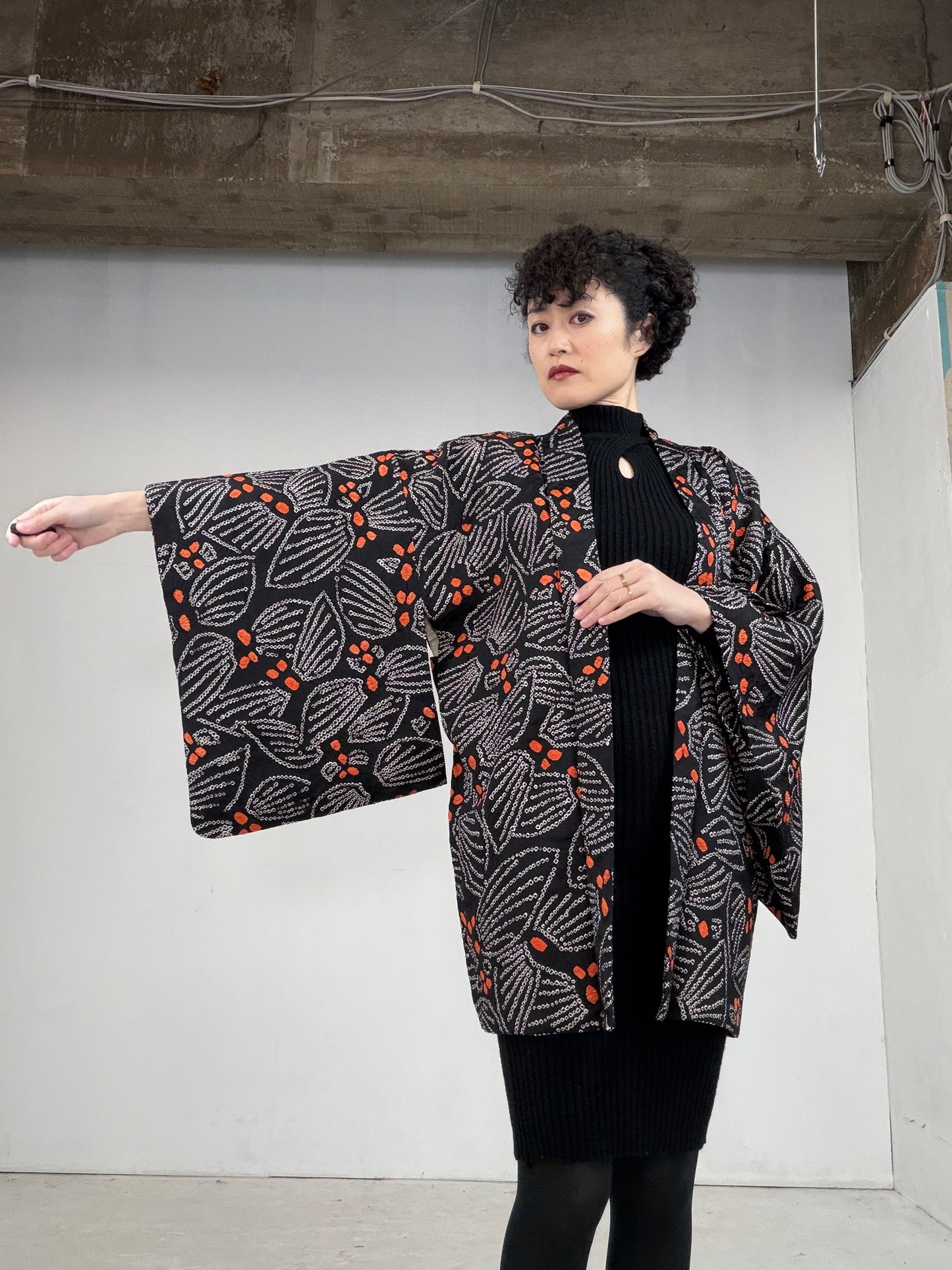 VINTAGE SHIBORI HAORI "kurohana, SIB102"