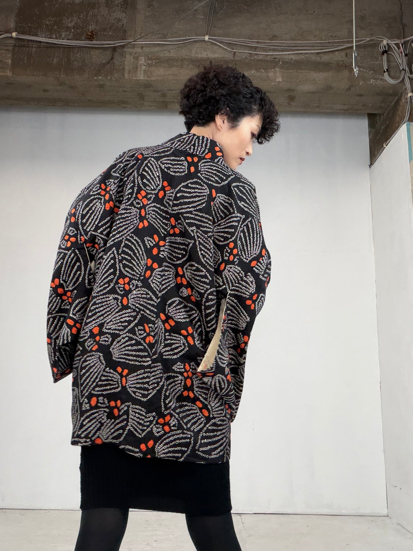 VINTAGE SHIBORI HAORI "kurohana, SIB102"