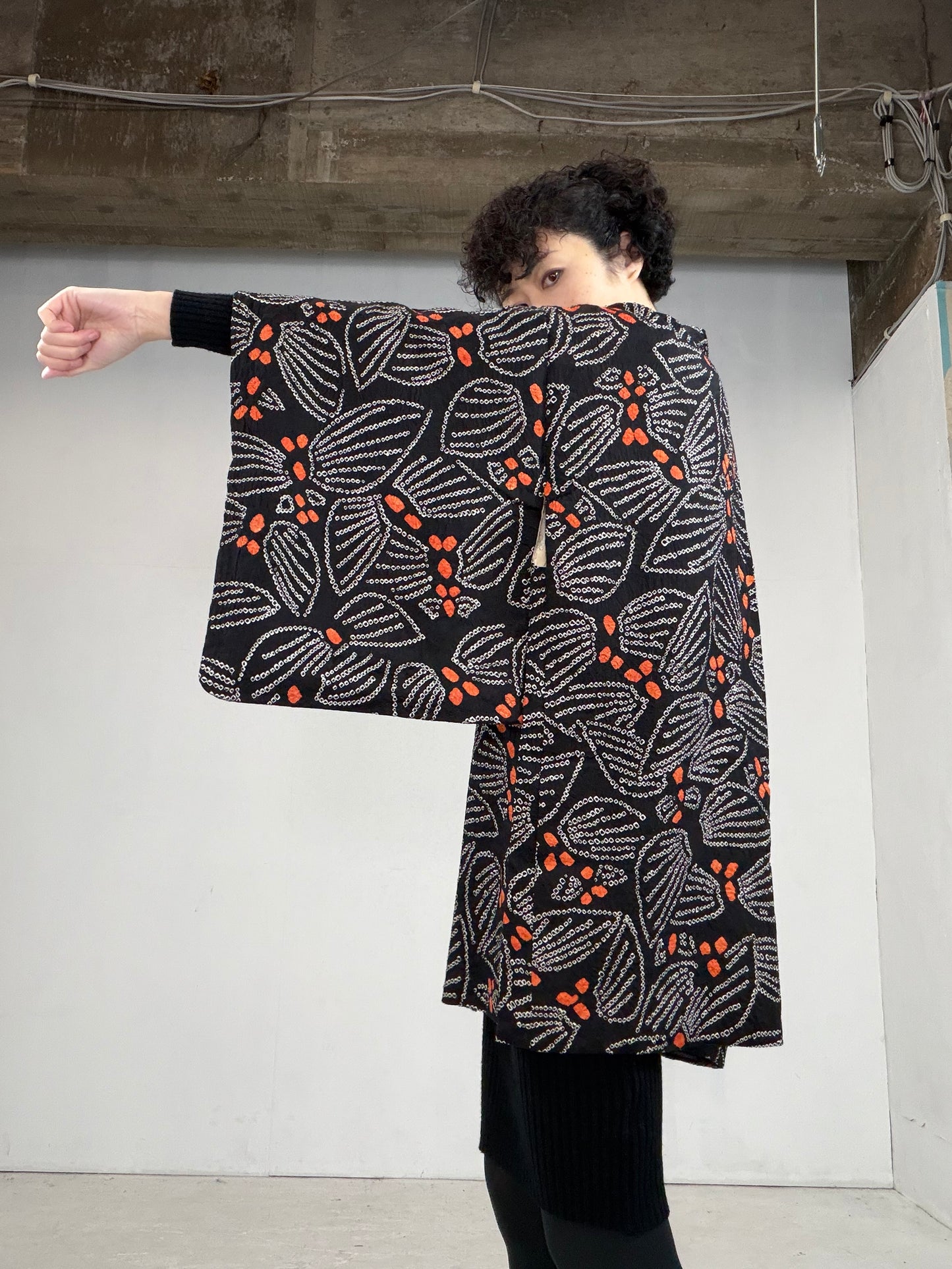 VINTAGE SHIBORI HAORI "kurohana, SIB102"