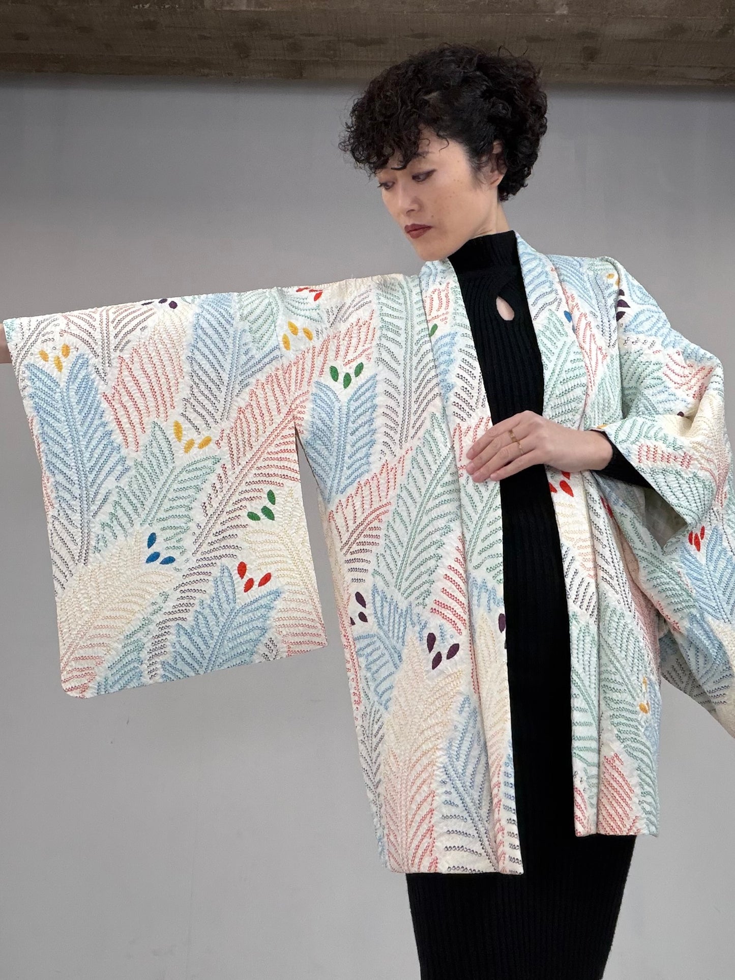 VINTAGE SHIBORI HAORI "kujyaku, SIB105"