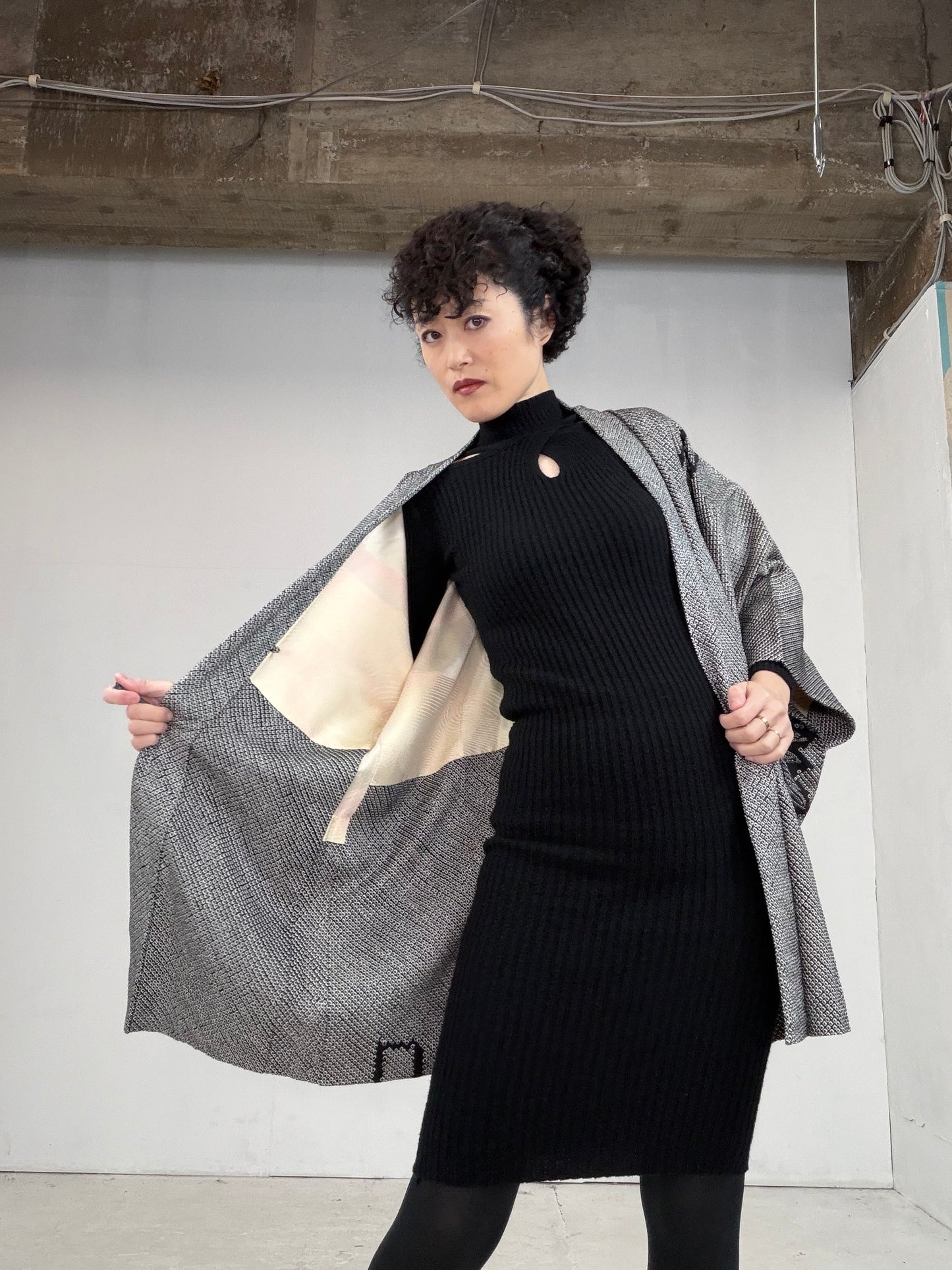 VINTAGE SHIBORI HAORI "black, bamboo, SIB107" *damage